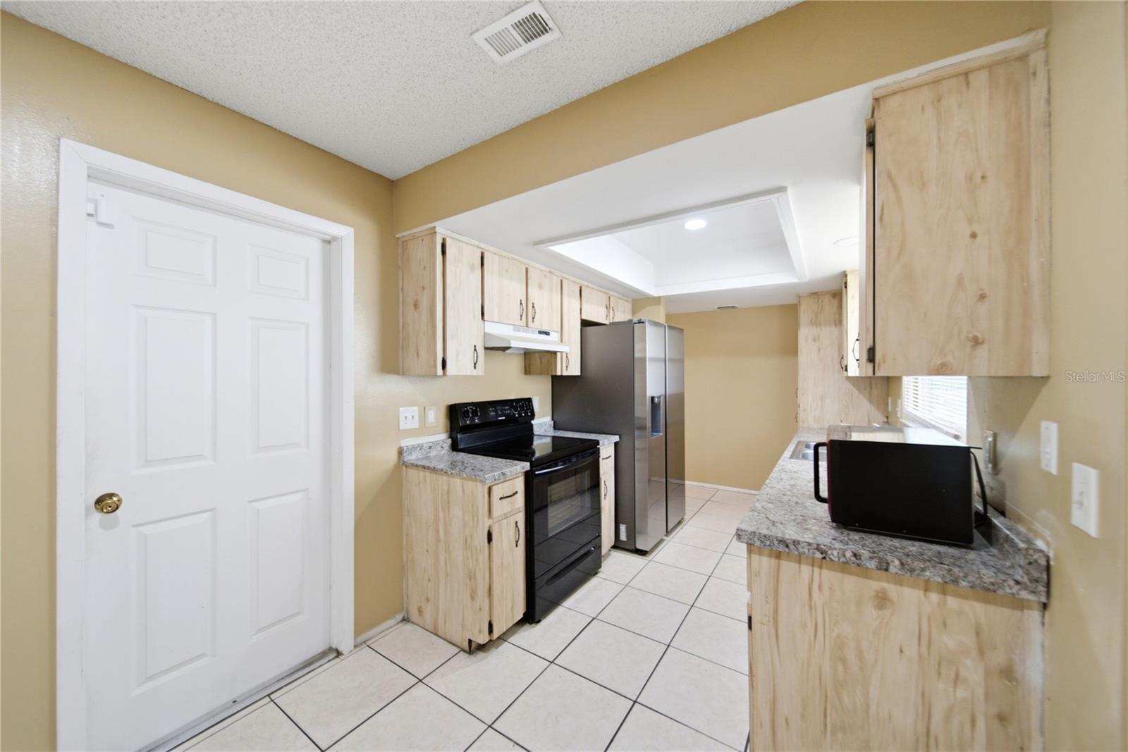 2248 GREENVIEW CIRCLE