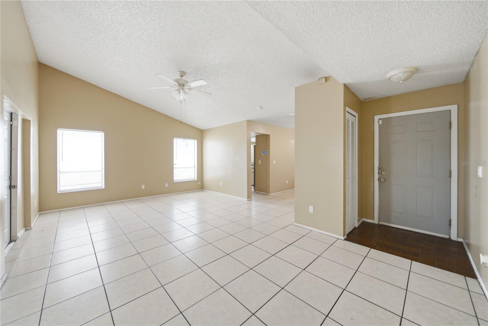 2248 GREENVIEW CIRCLE
