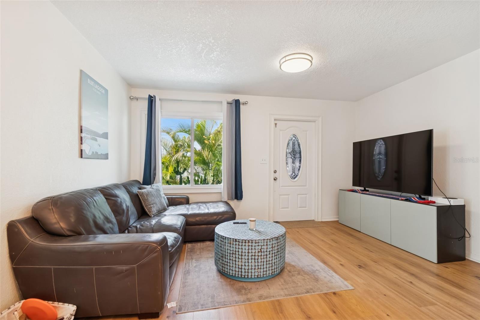 MEADOW LAWN 11TH ADD - Residential