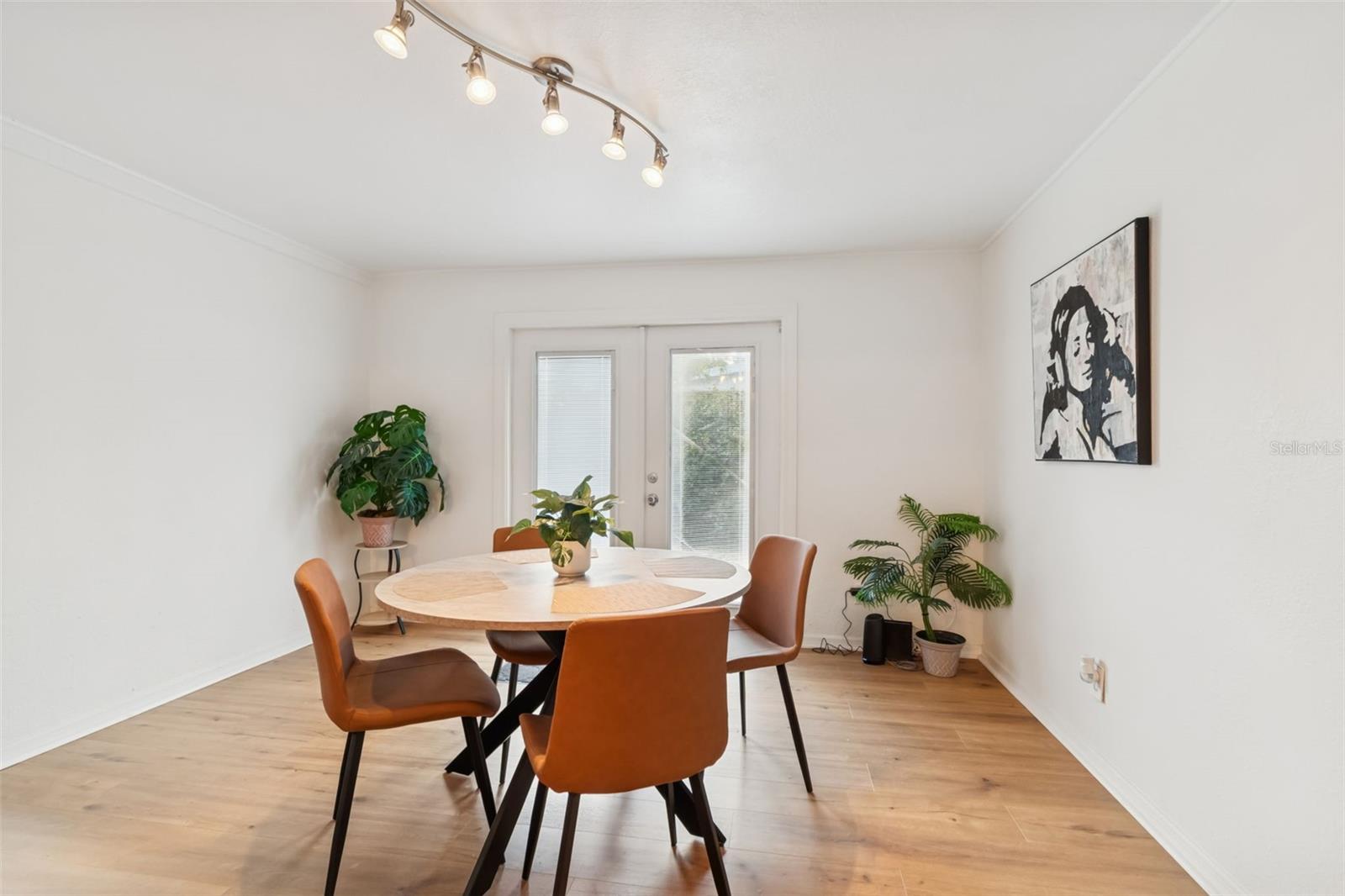 MEADOW LAWN 11TH ADD - Residential