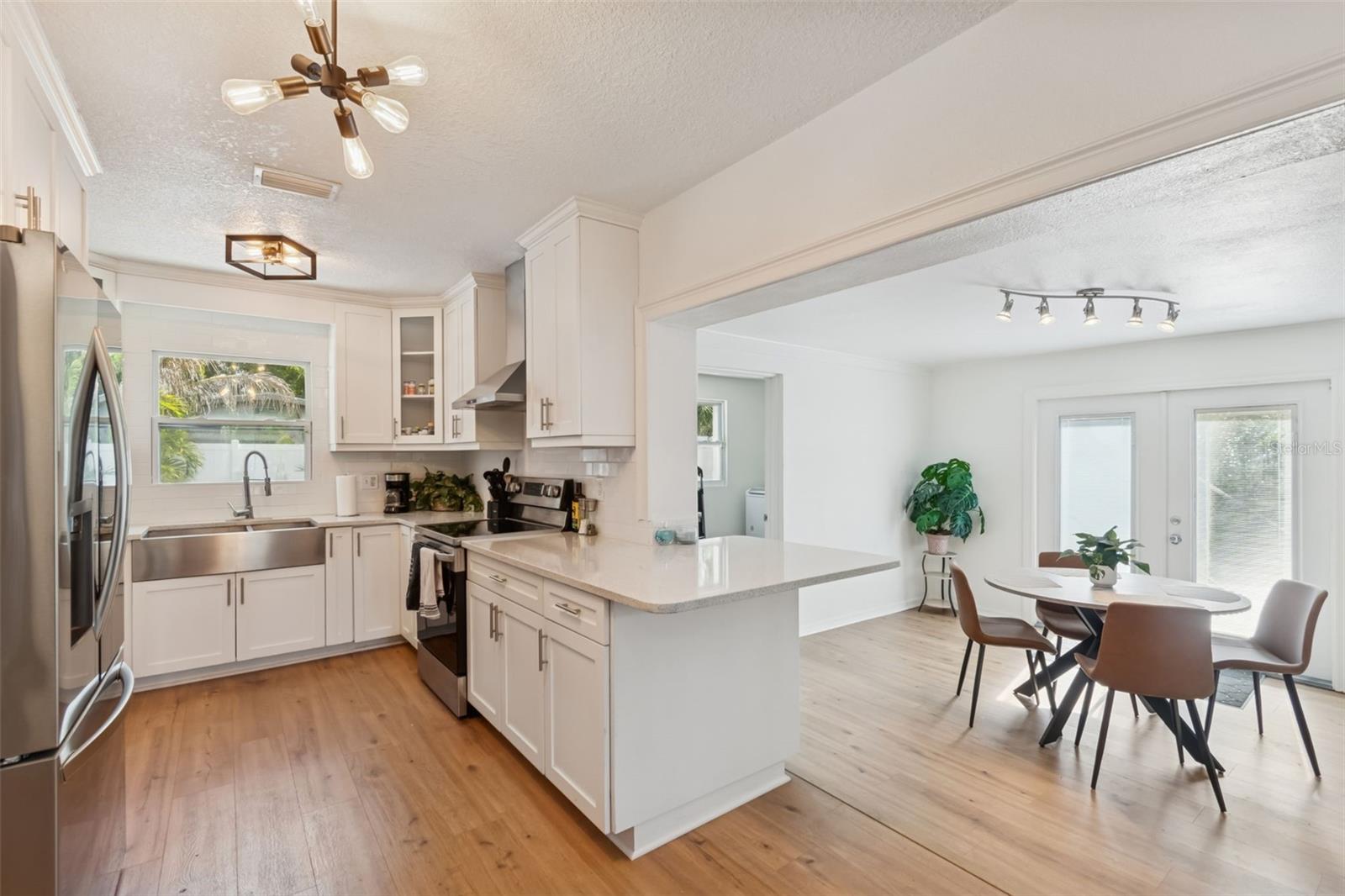 MEADOW LAWN 11TH ADD - Residential