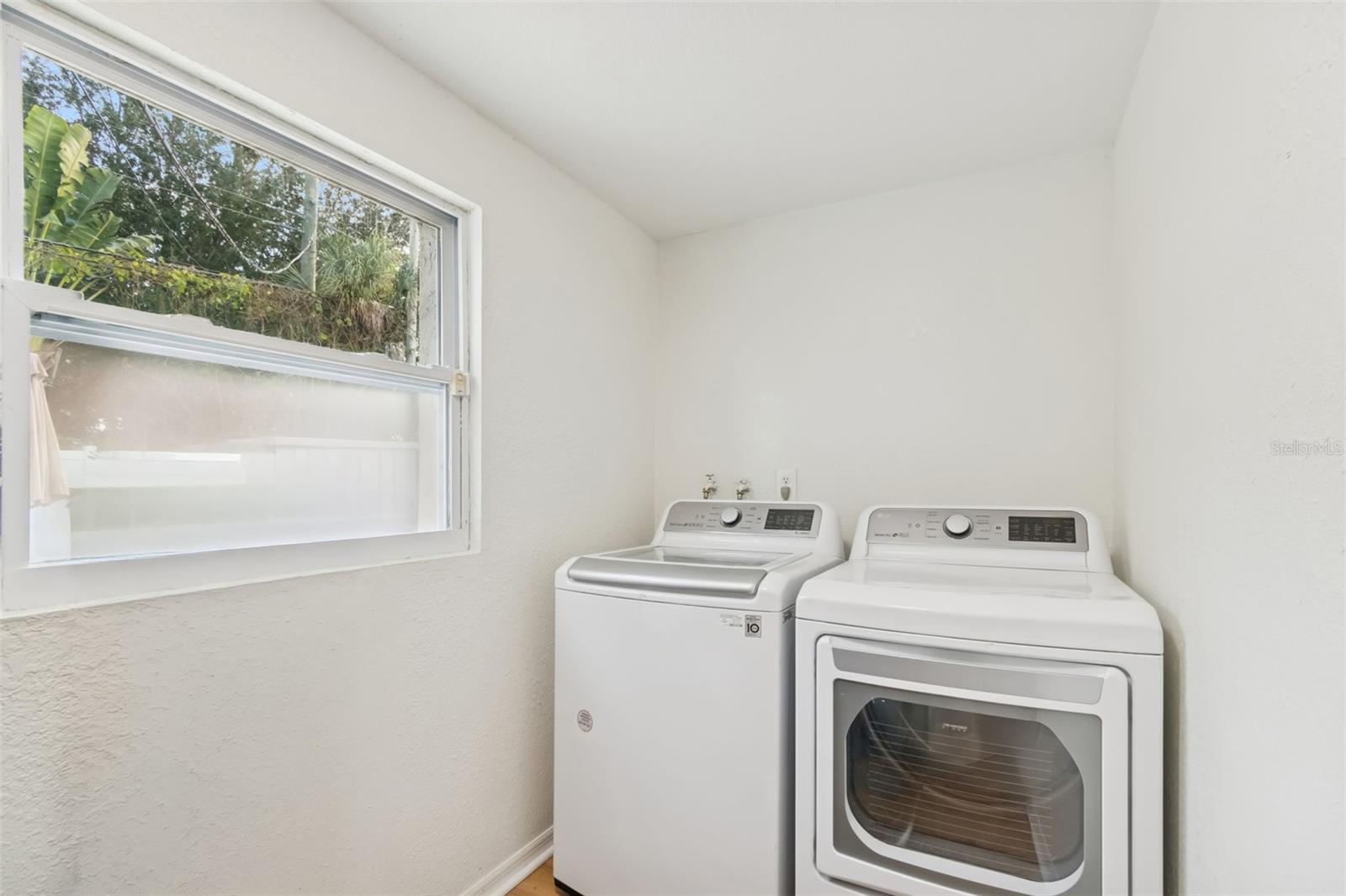 MEADOW LAWN 11TH ADD - Residential