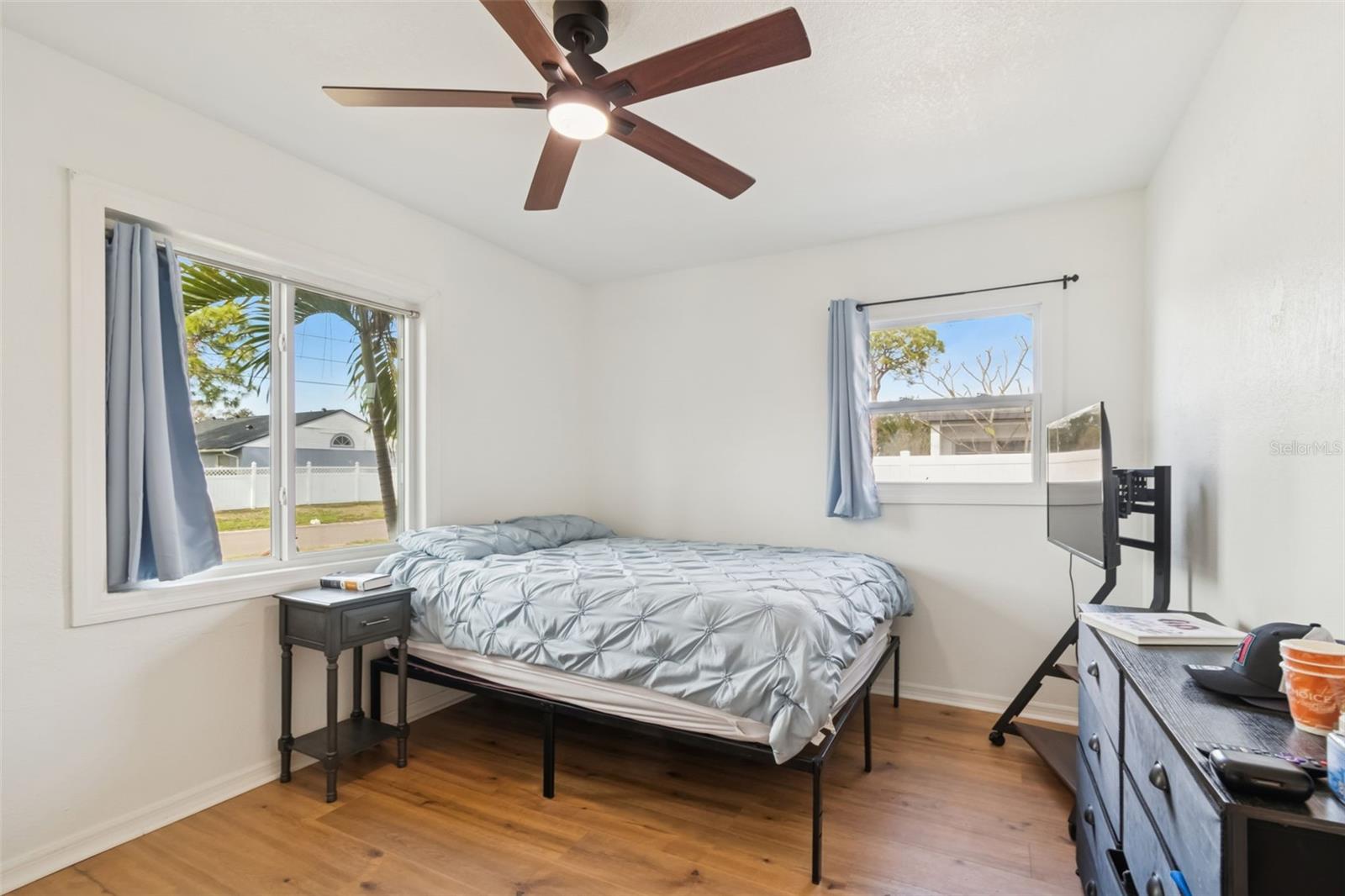 MEADOW LAWN 11TH ADD - Residential