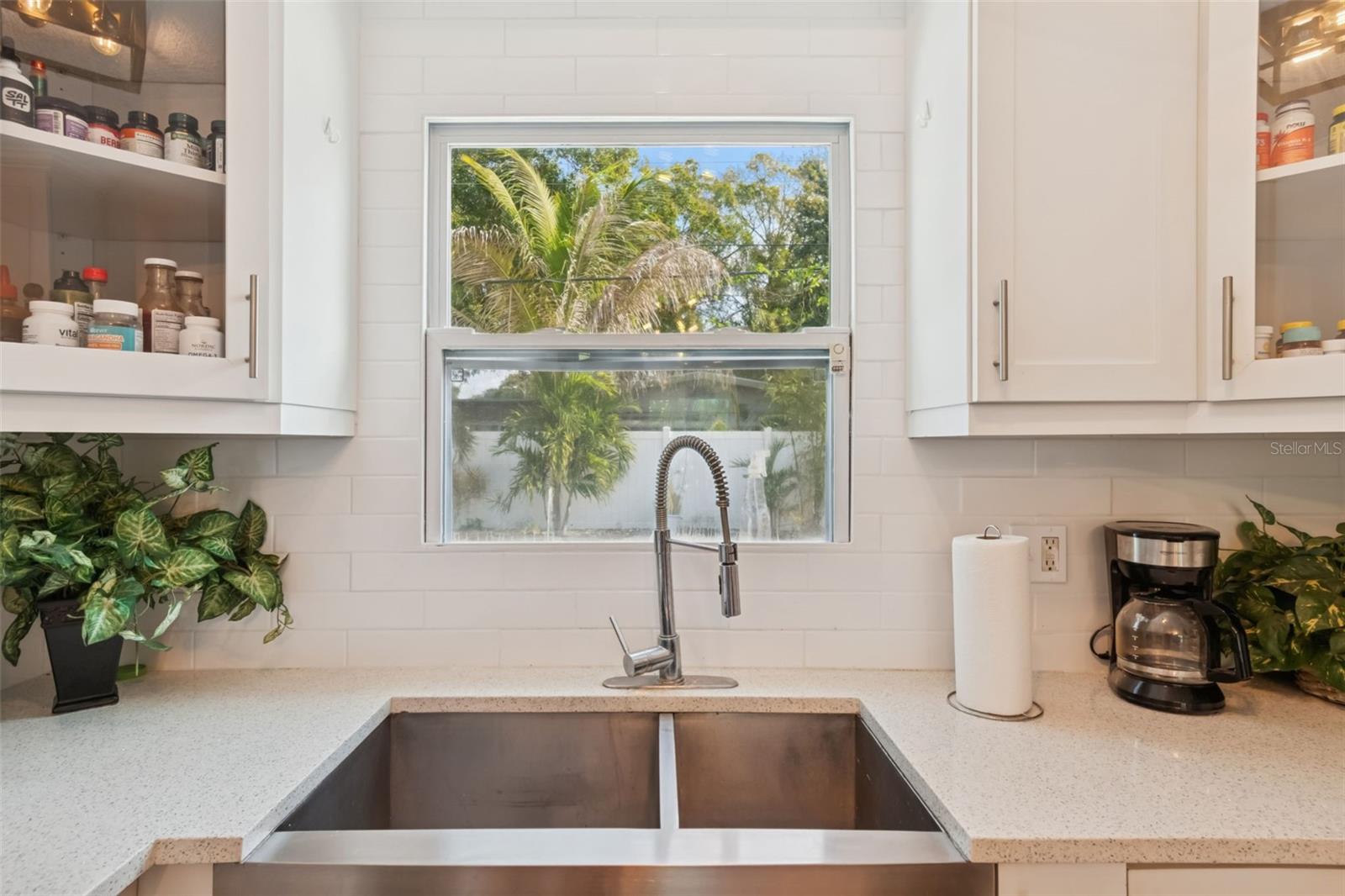 MEADOW LAWN 11TH ADD - Residential