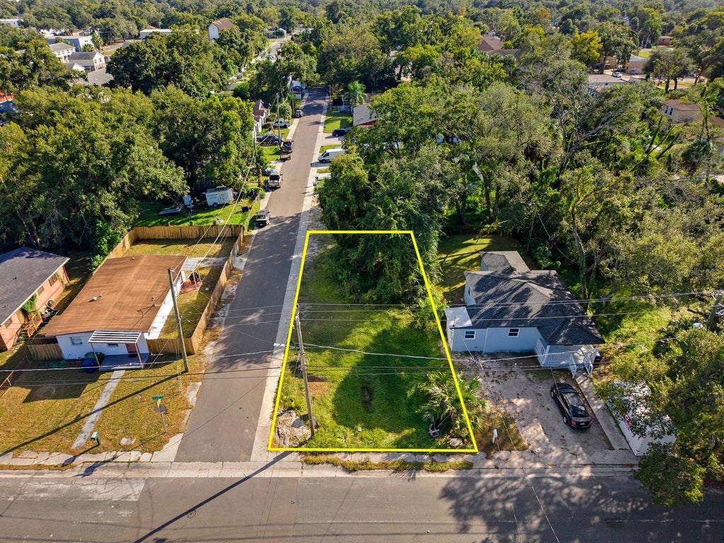 Photo of 3107 Lindell Avenue, Tampa, FL 33610 (MLS # TB8561743)