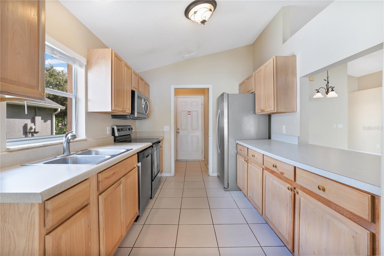 MAGNOLIA OAKS RIDGE - Residential