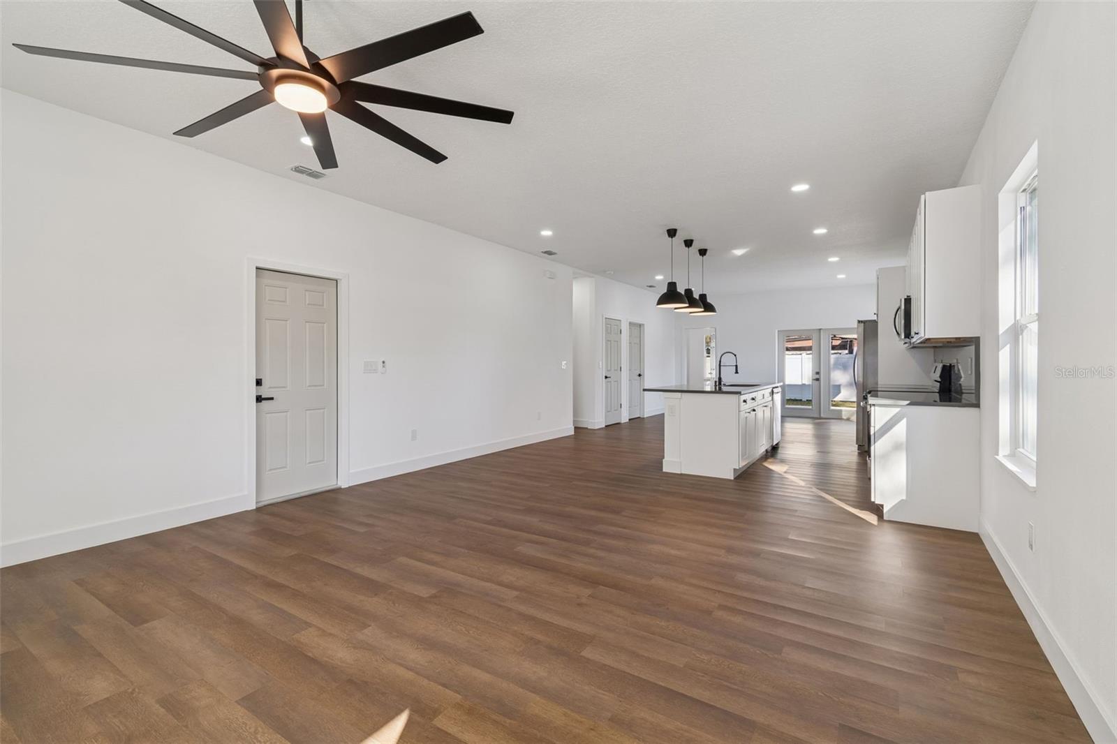 BAYNARD LEE JR 2 - Residential