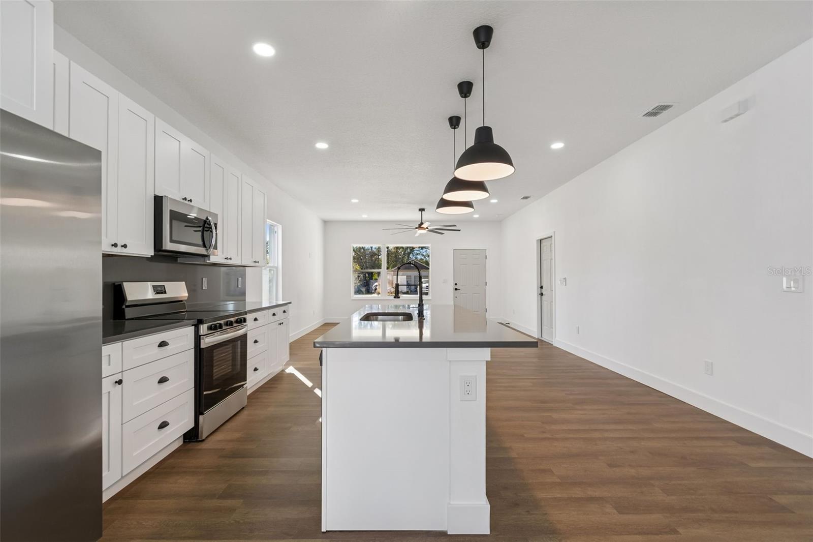 BAYNARD LEE JR 2 - Residential