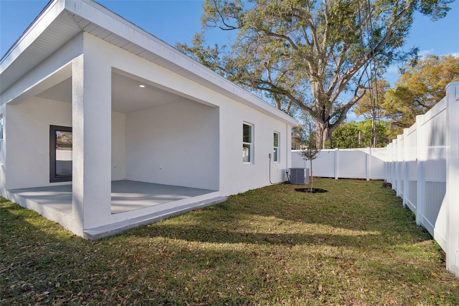 BAYNARD LEE JR 2 - Residential