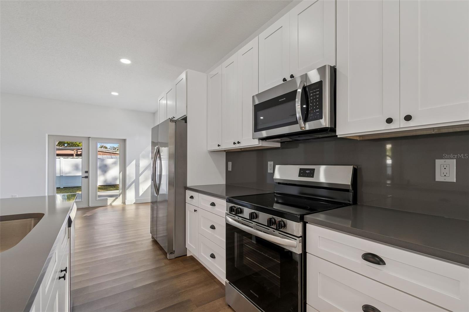 BAYNARD LEE JR 2 - Residential