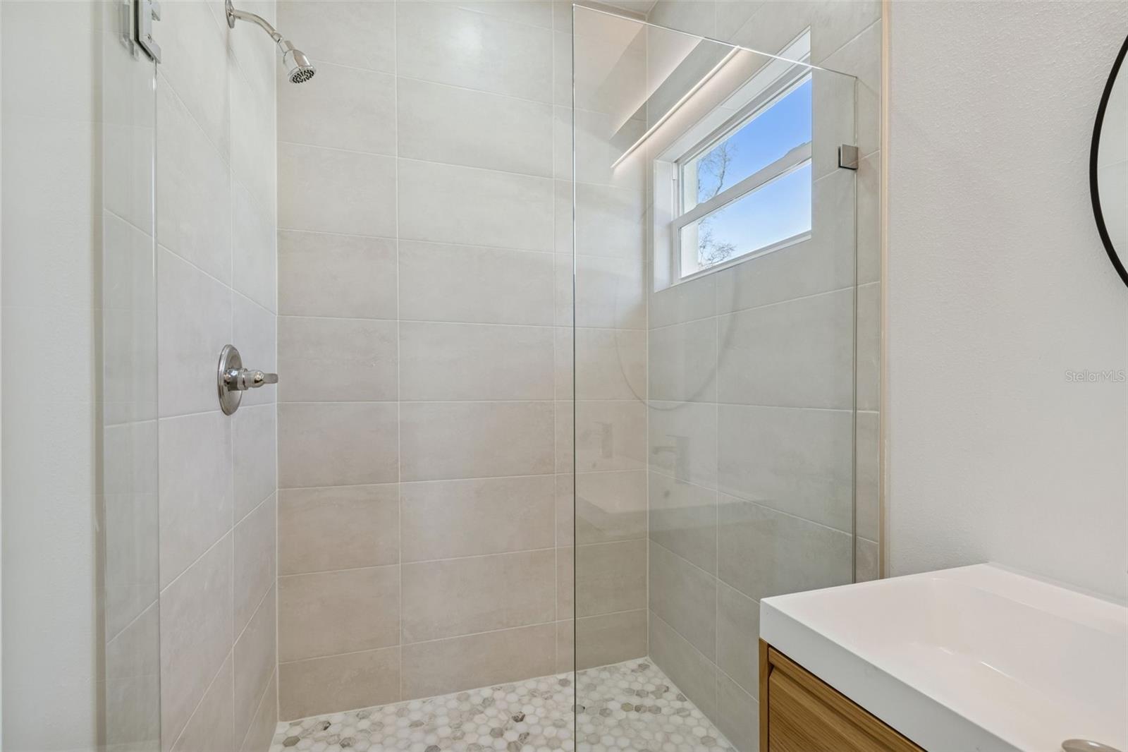 BAYNARD LEE JR 2 - Residential