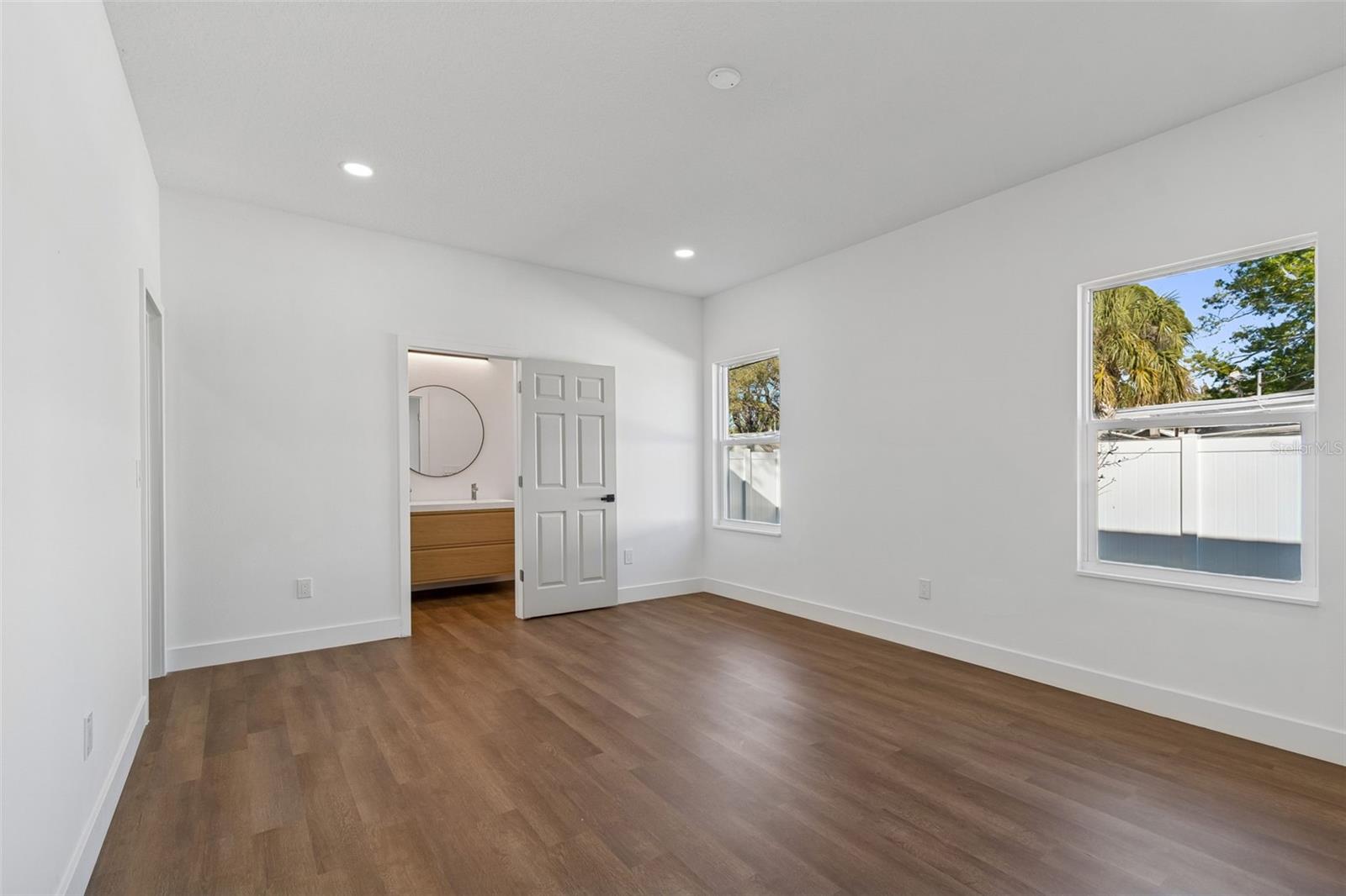 BAYNARD LEE JR 2 - Residential