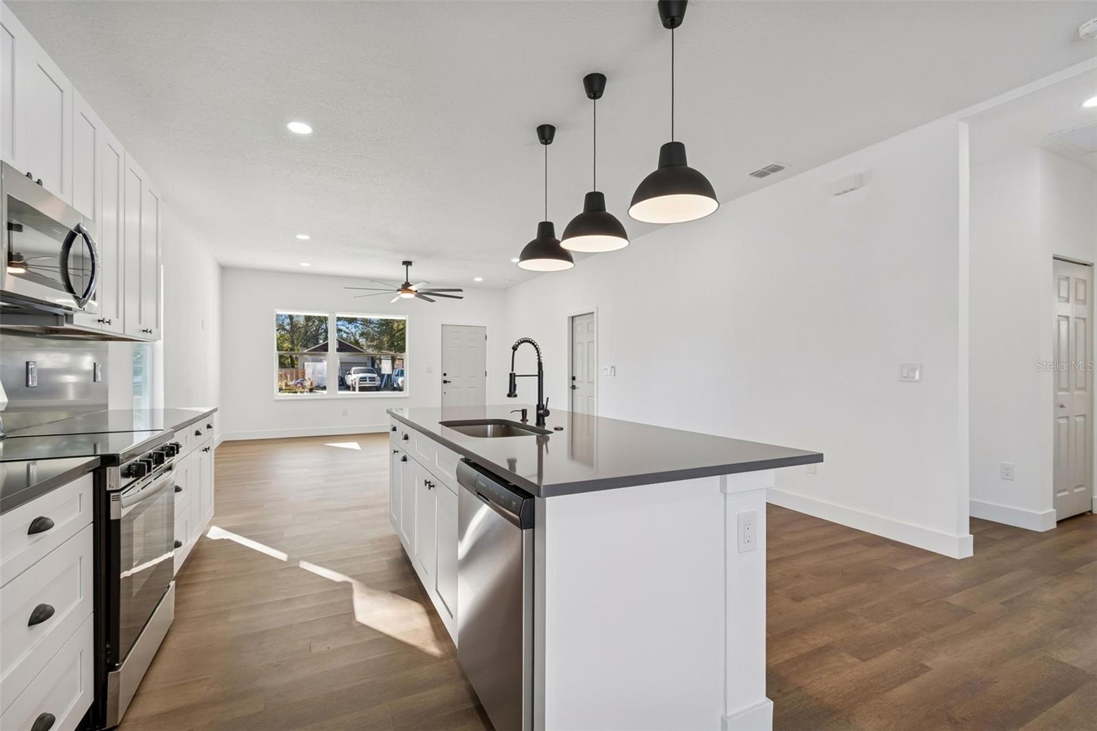 BAYNARD LEE JR 2 - Residential