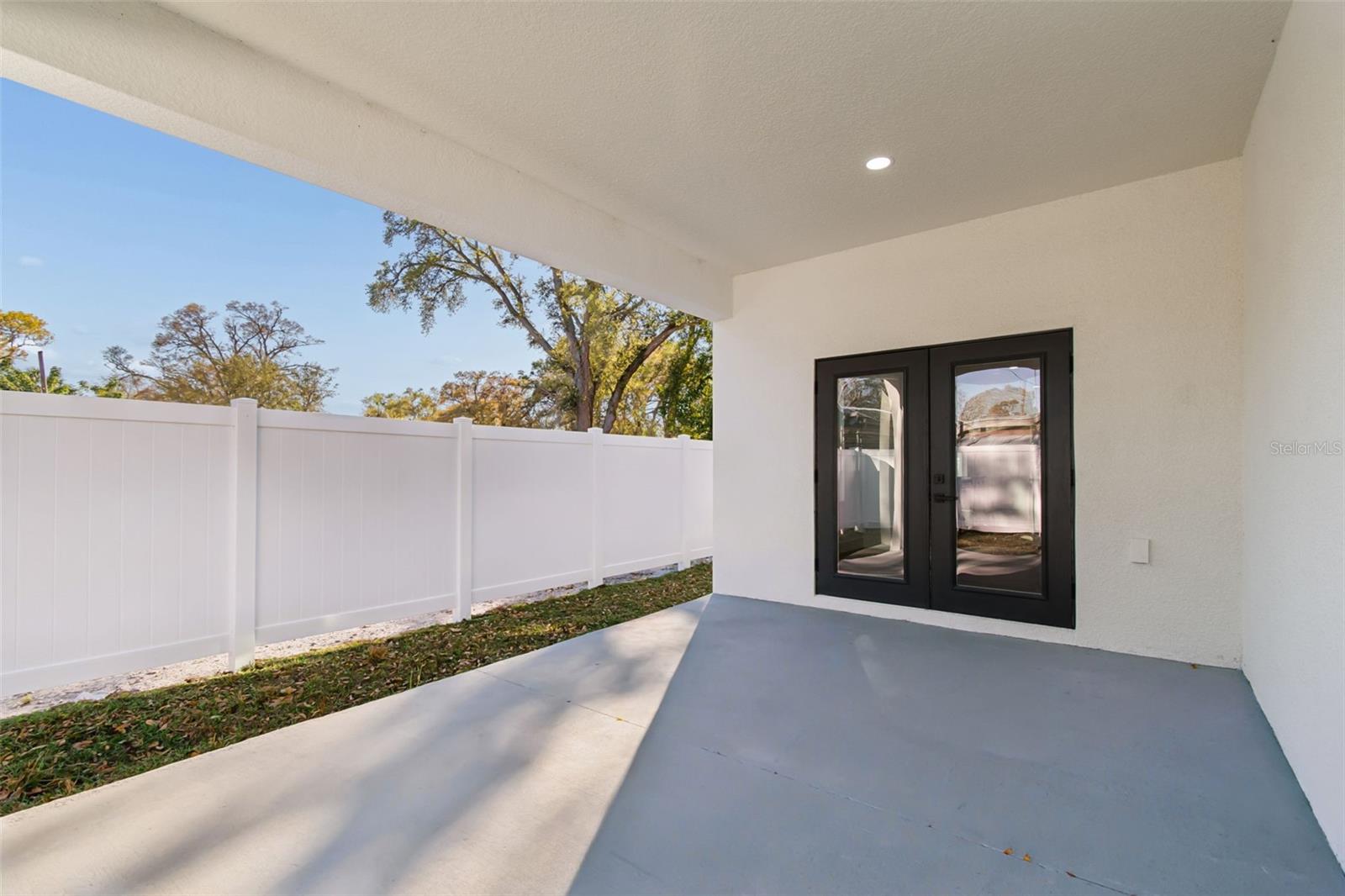 BAYNARD LEE JR 2 - Residential