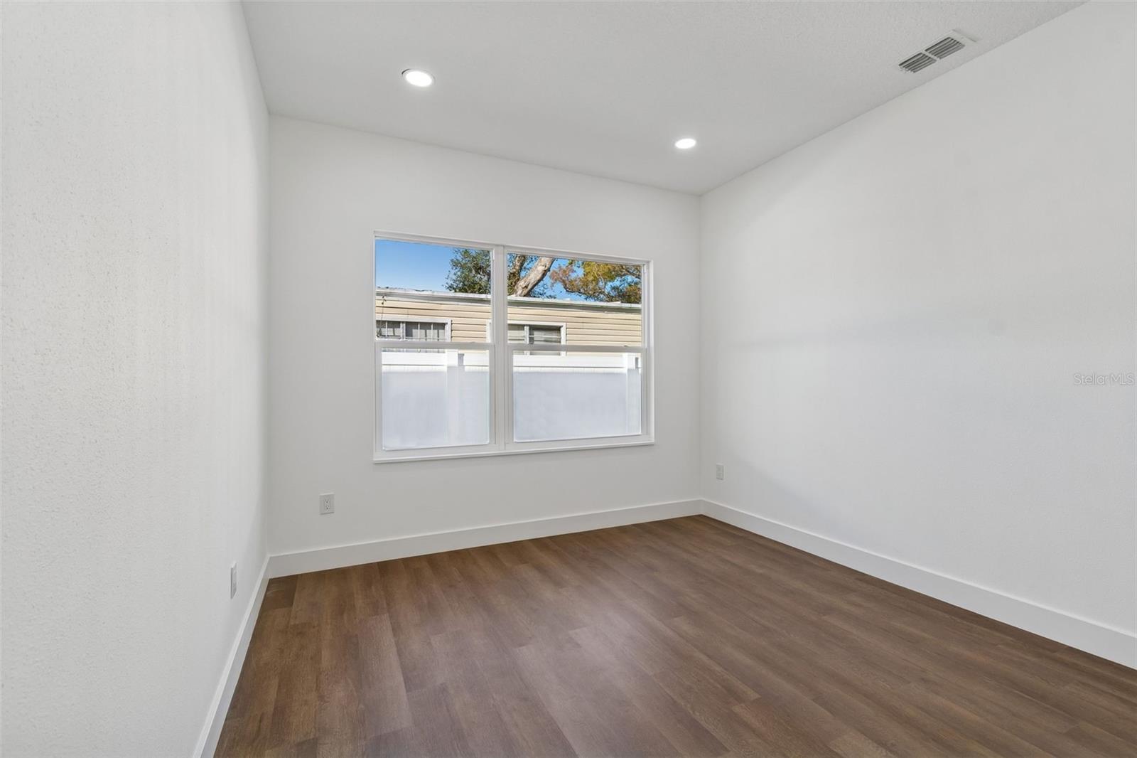 BAYNARD LEE JR 2 - Residential