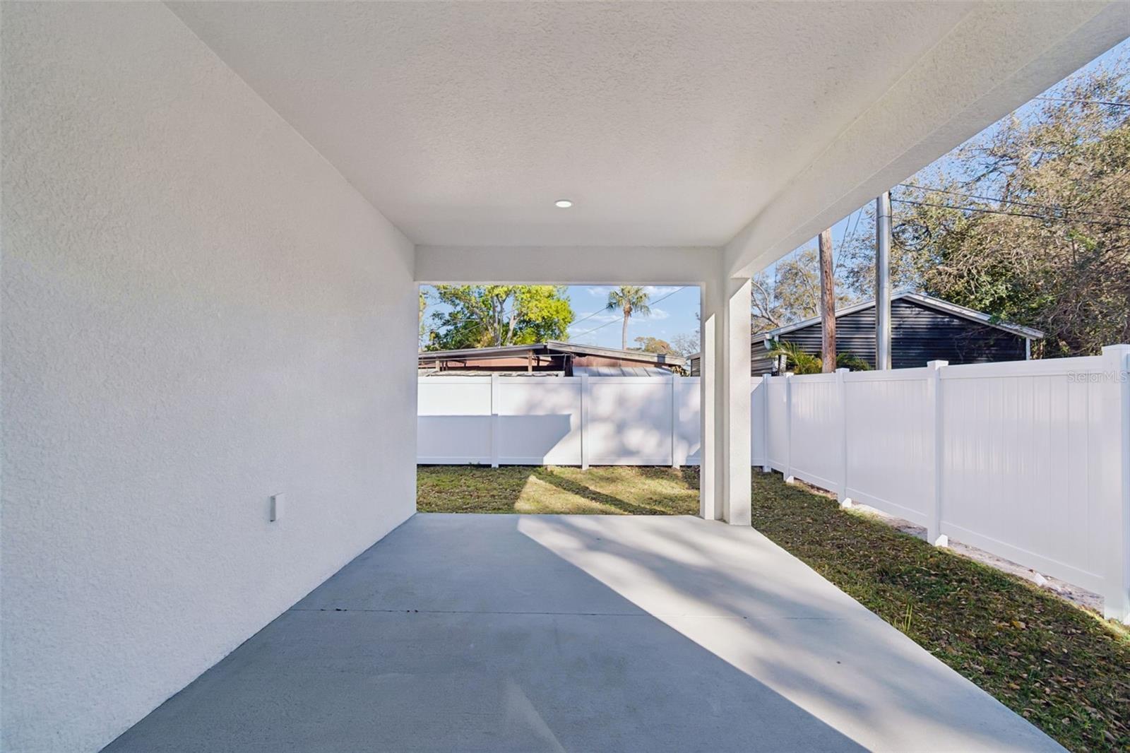 BAYNARD LEE JR 2 - Residential