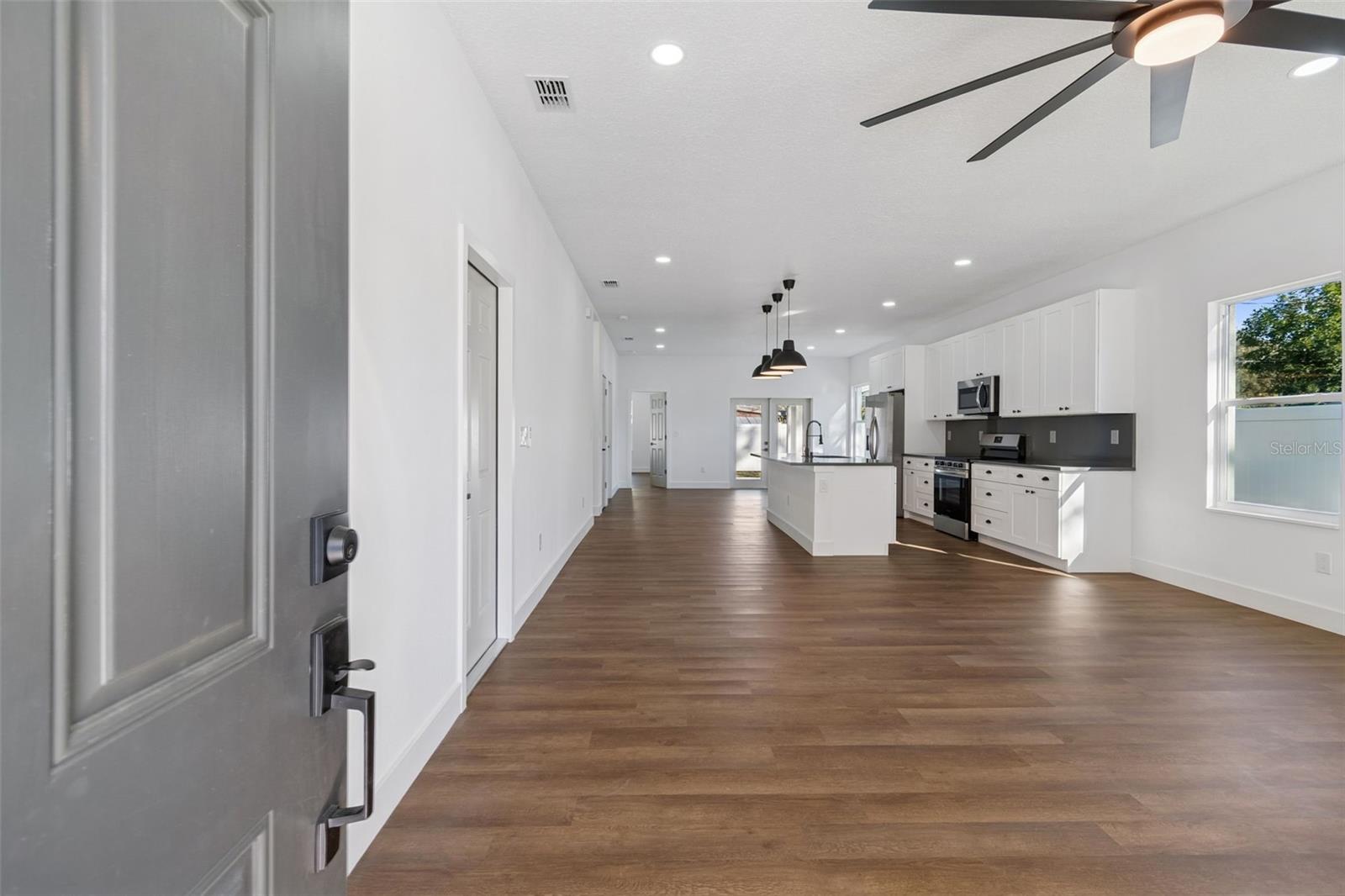 BAYNARD LEE JR 2 - Residential