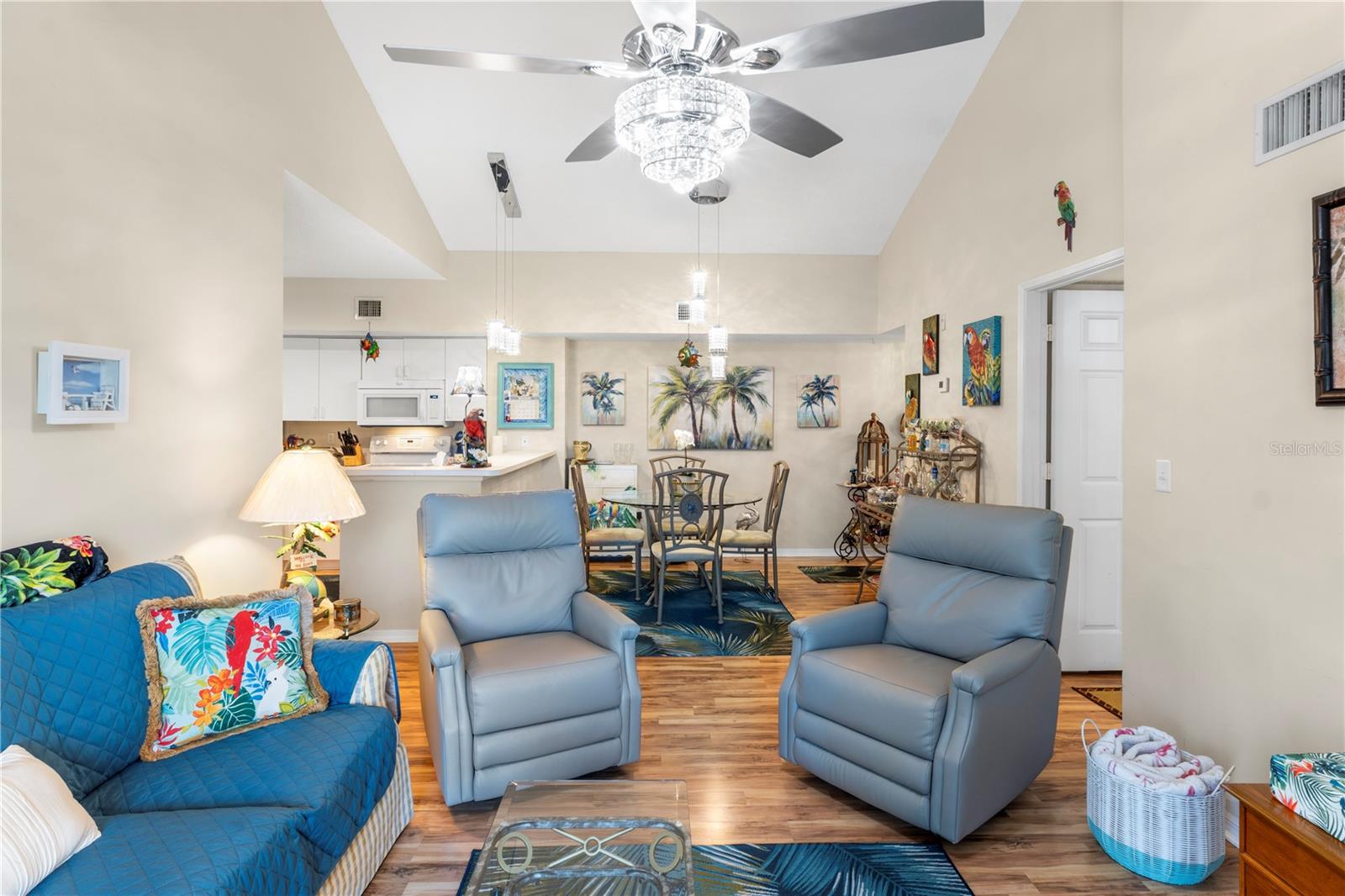 LAGUNA OF VERO BEACH - Residential