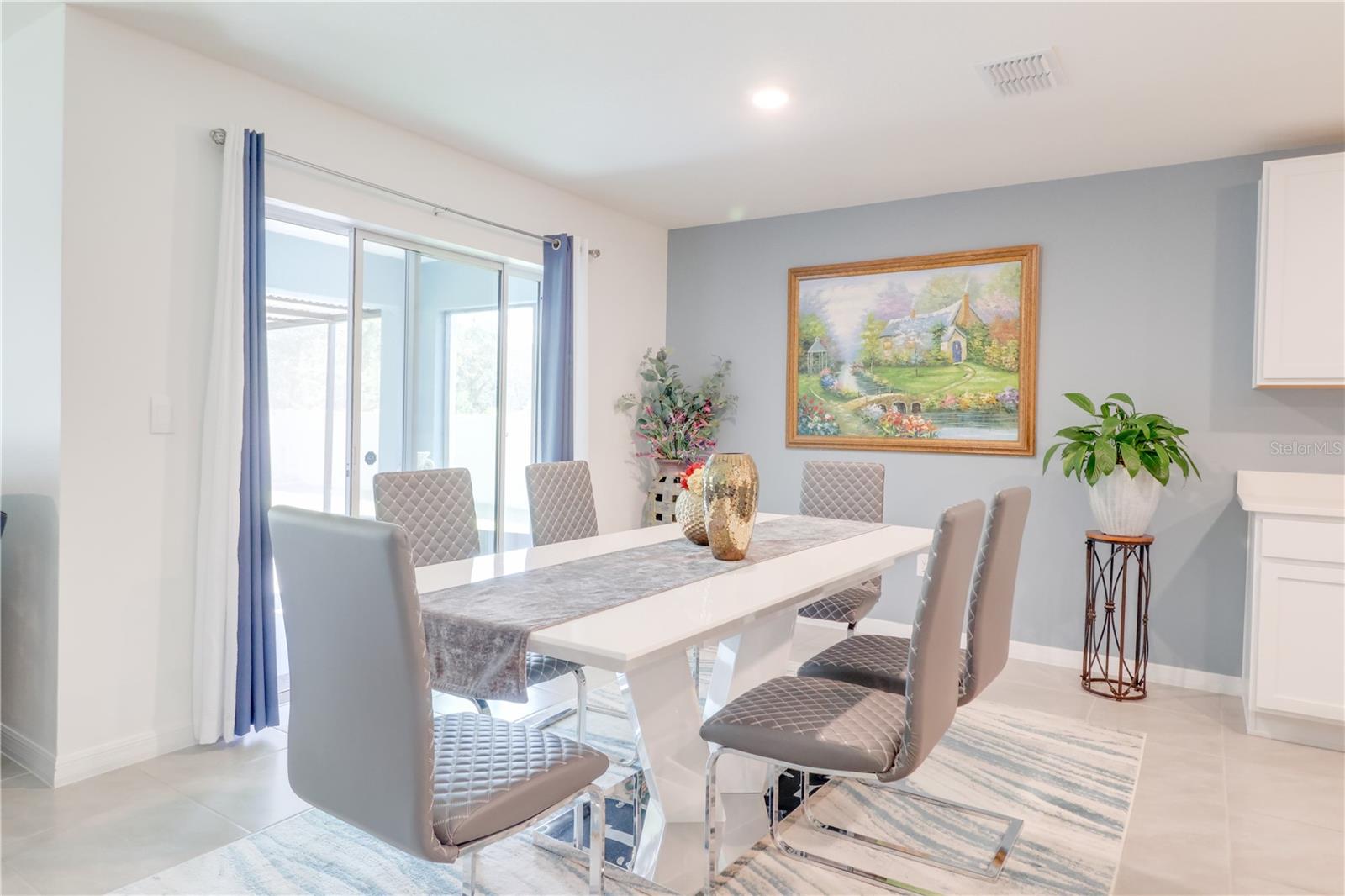 MARION OAKS UN EIGHT FIRST RE - Residential