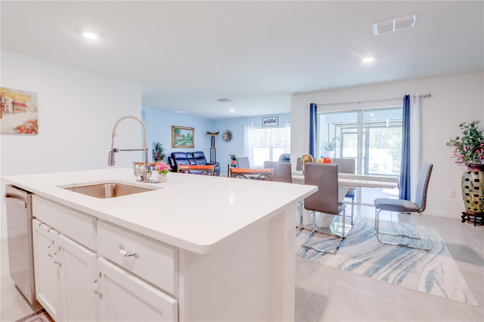 MARION OAKS UN EIGHT FIRST RE - Residential