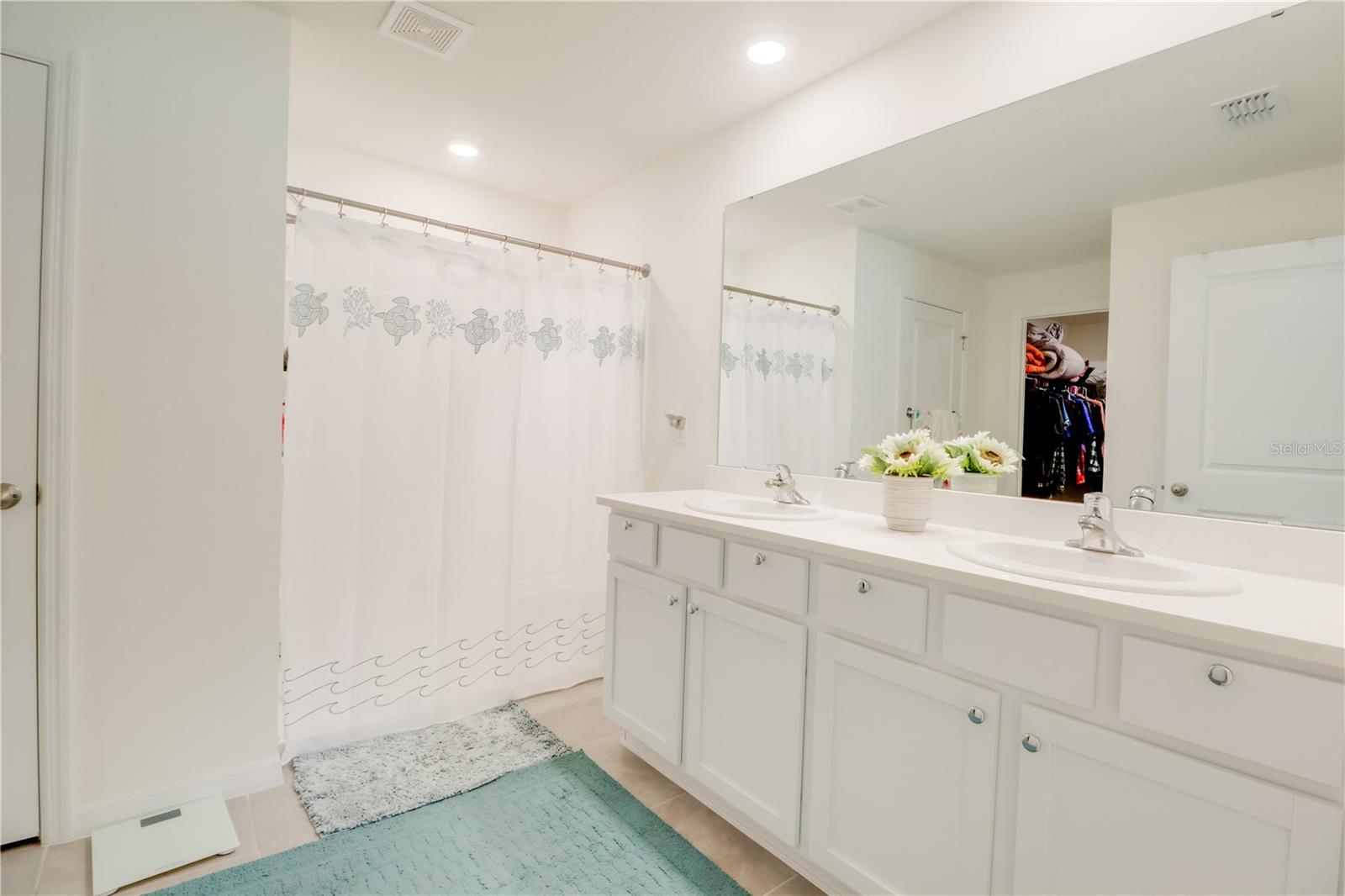 MARION OAKS UN EIGHT FIRST RE - Residential