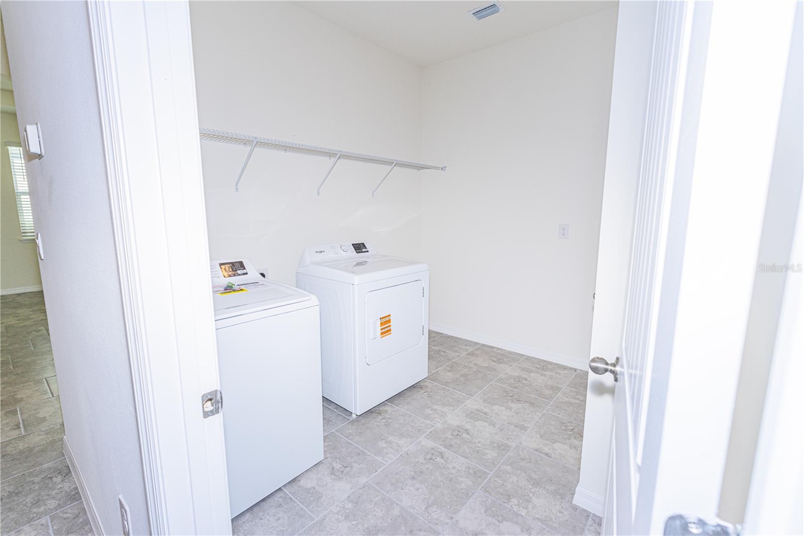 HARMONY WEST - Residential Lease