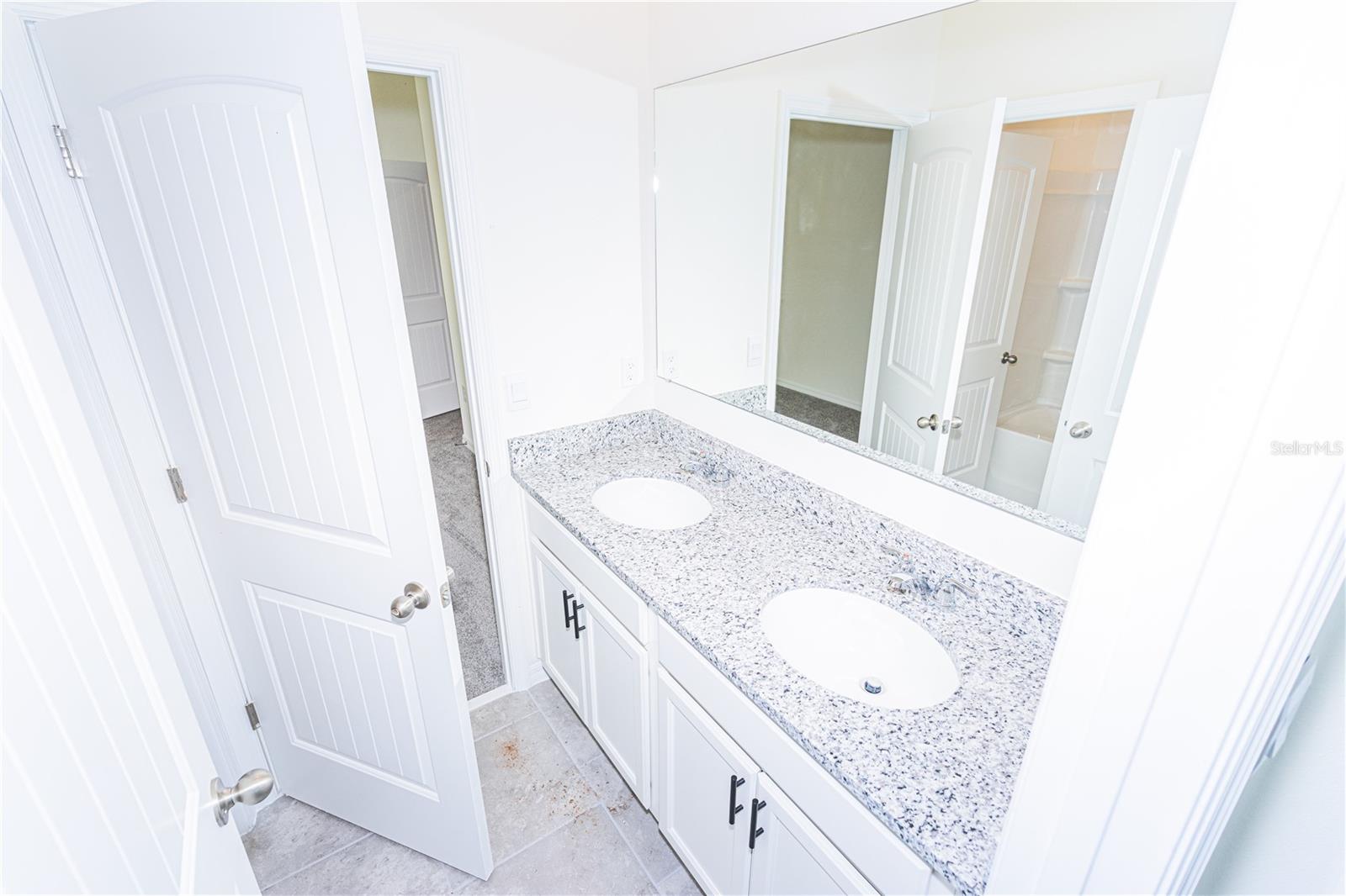 HARMONY WEST - Residential Lease