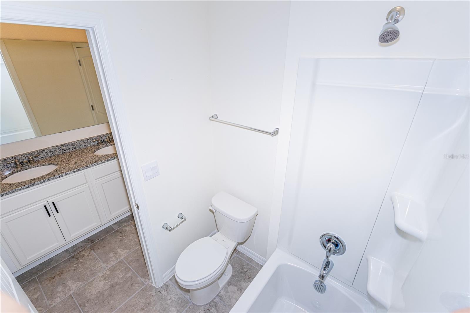 HARMONY WEST - Residential Lease
