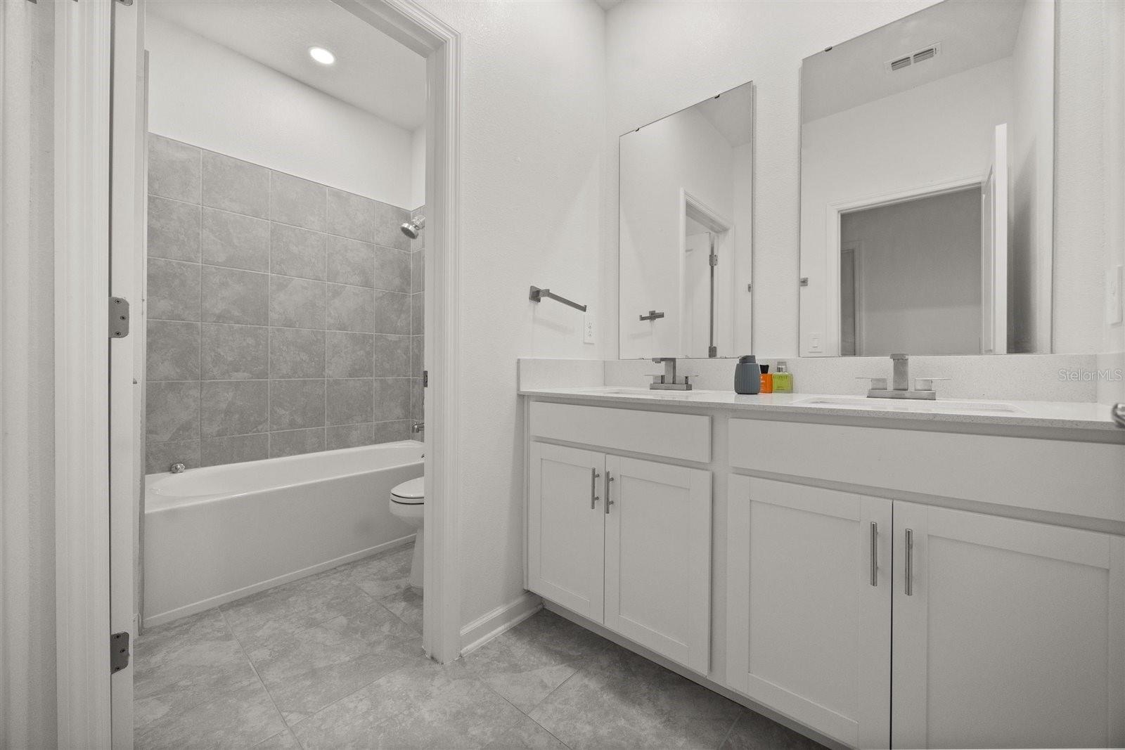 STOREY GROVE PH 5 - Residential