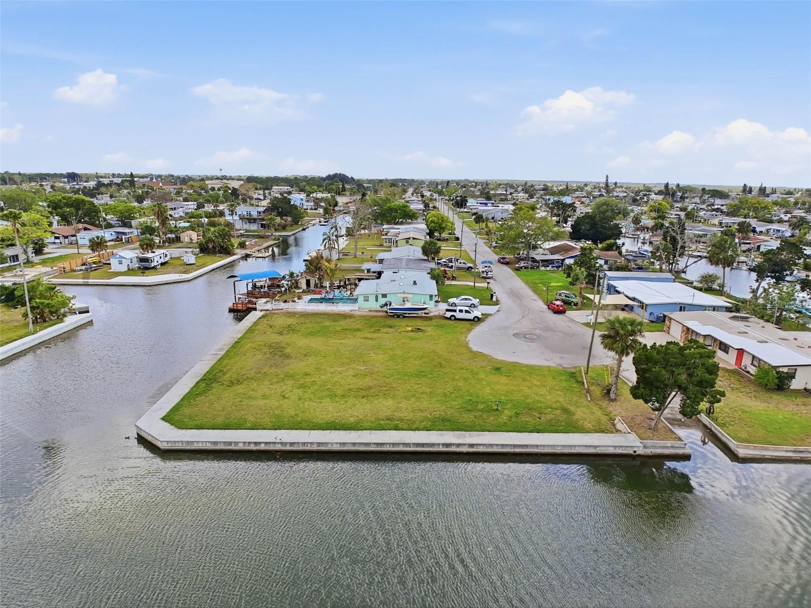 KILLARNEY SHORES TO THE GULF - Land