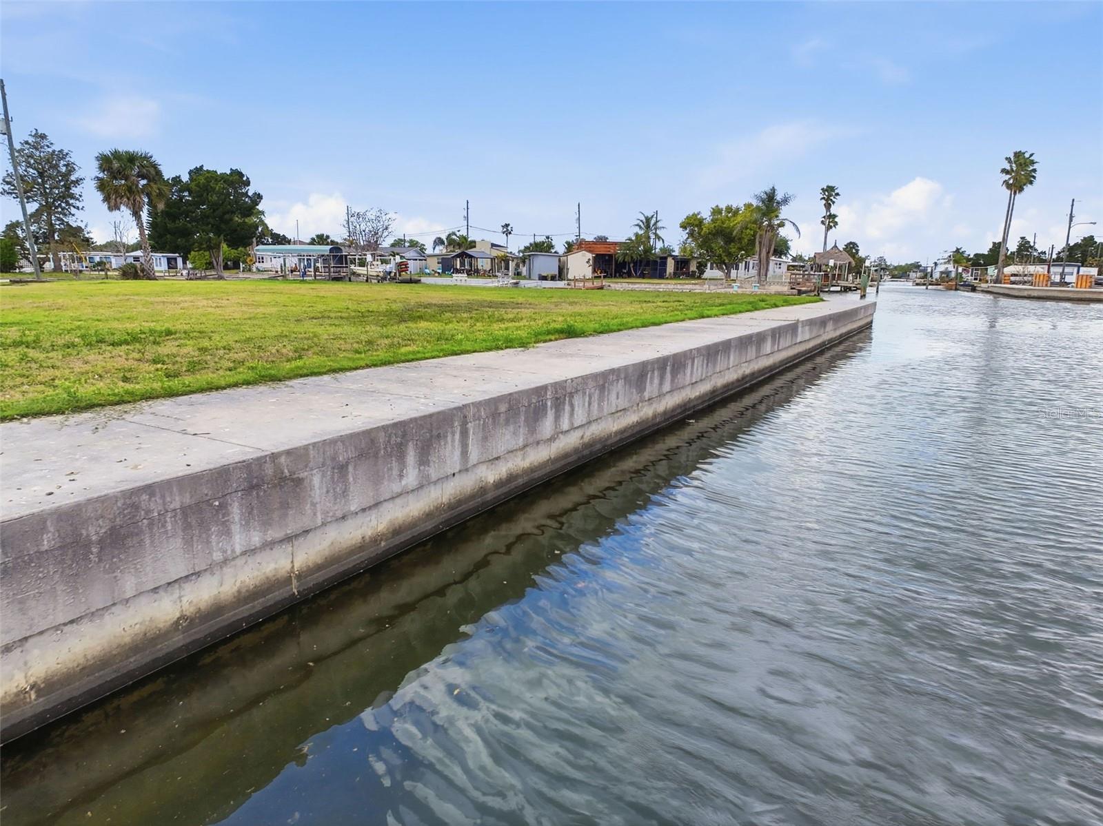 KILLARNEY SHORES TO THE GULF - Land