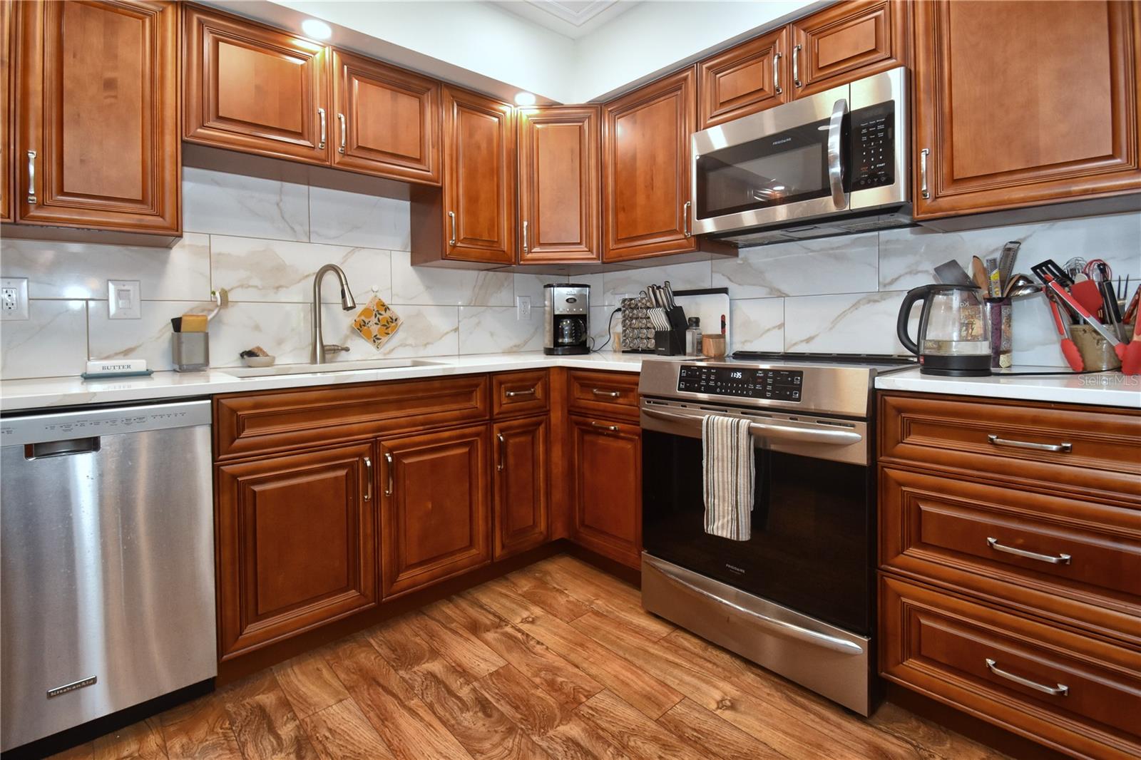 PELICAN COVE XV - Residential Lease