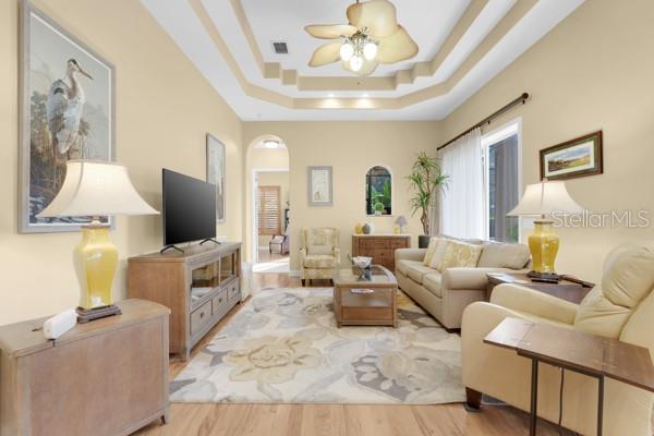 LAS COLINAS PH I SUB - Residential