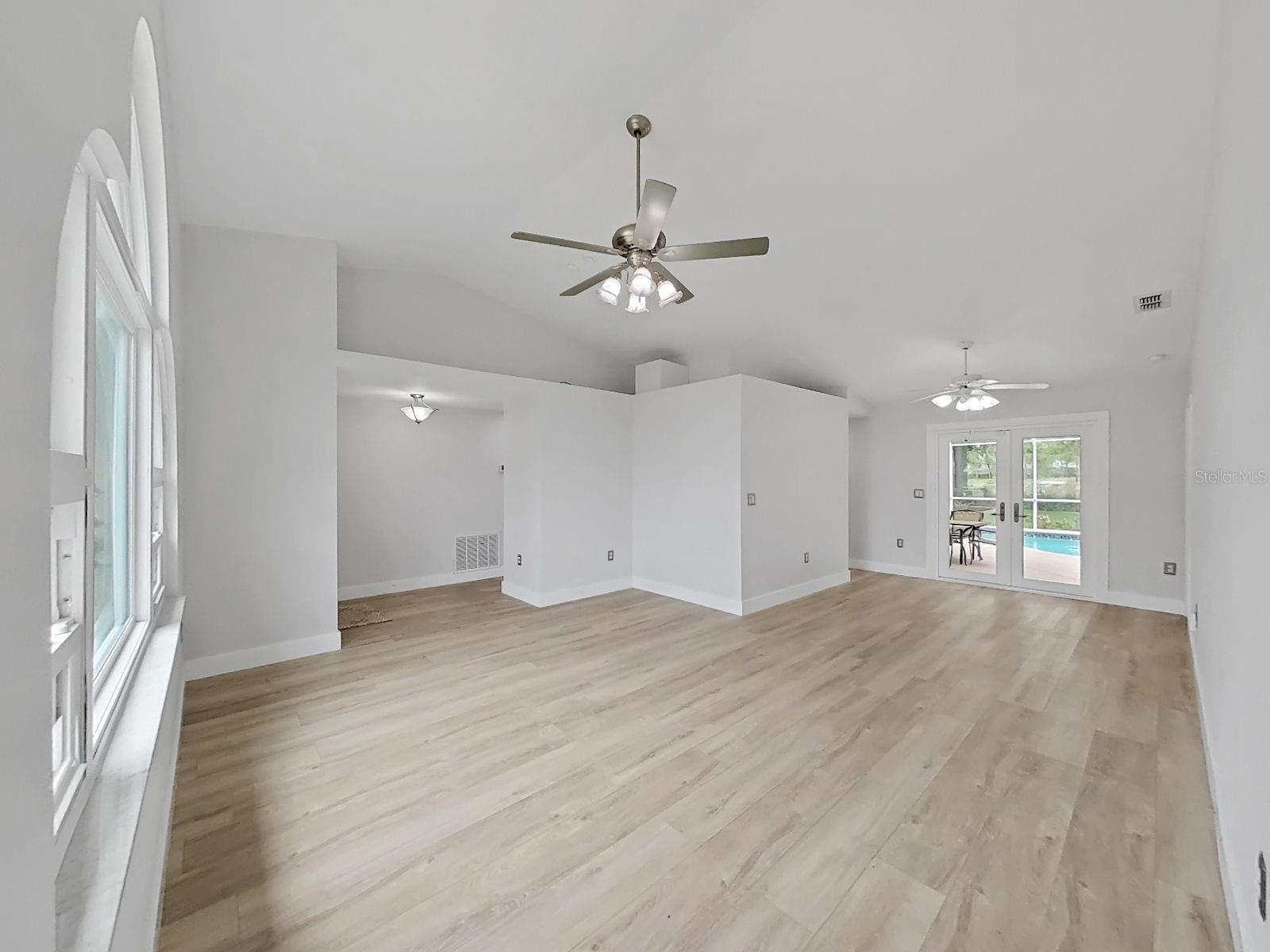 FAIRWAY OAKS - Residential