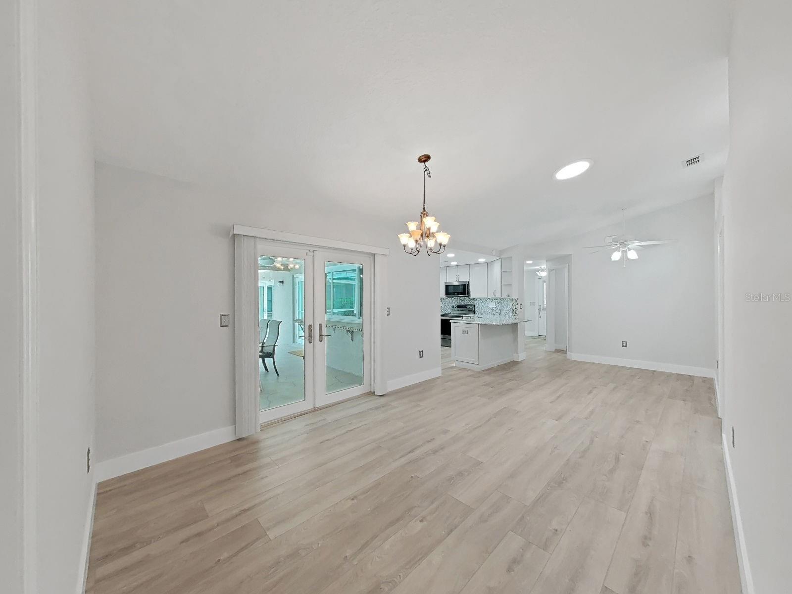 FAIRWAY OAKS - Residential