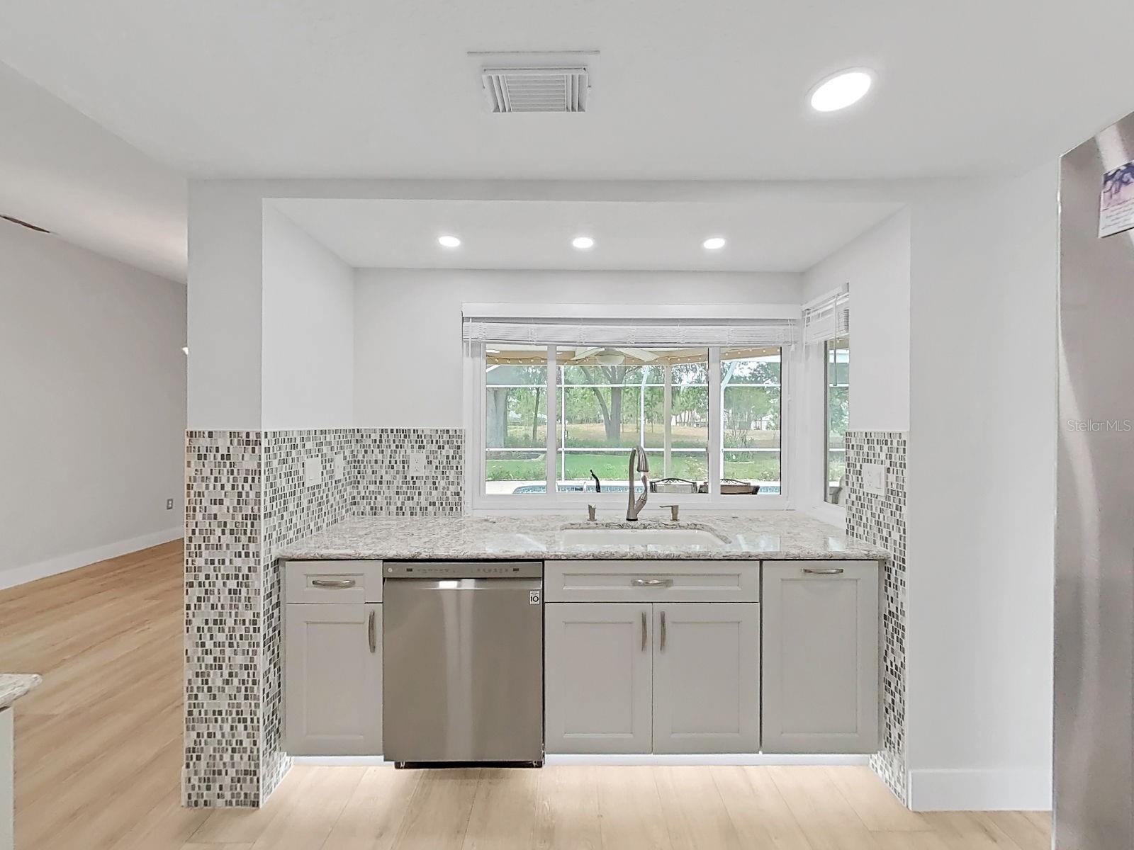FAIRWAY OAKS - Residential