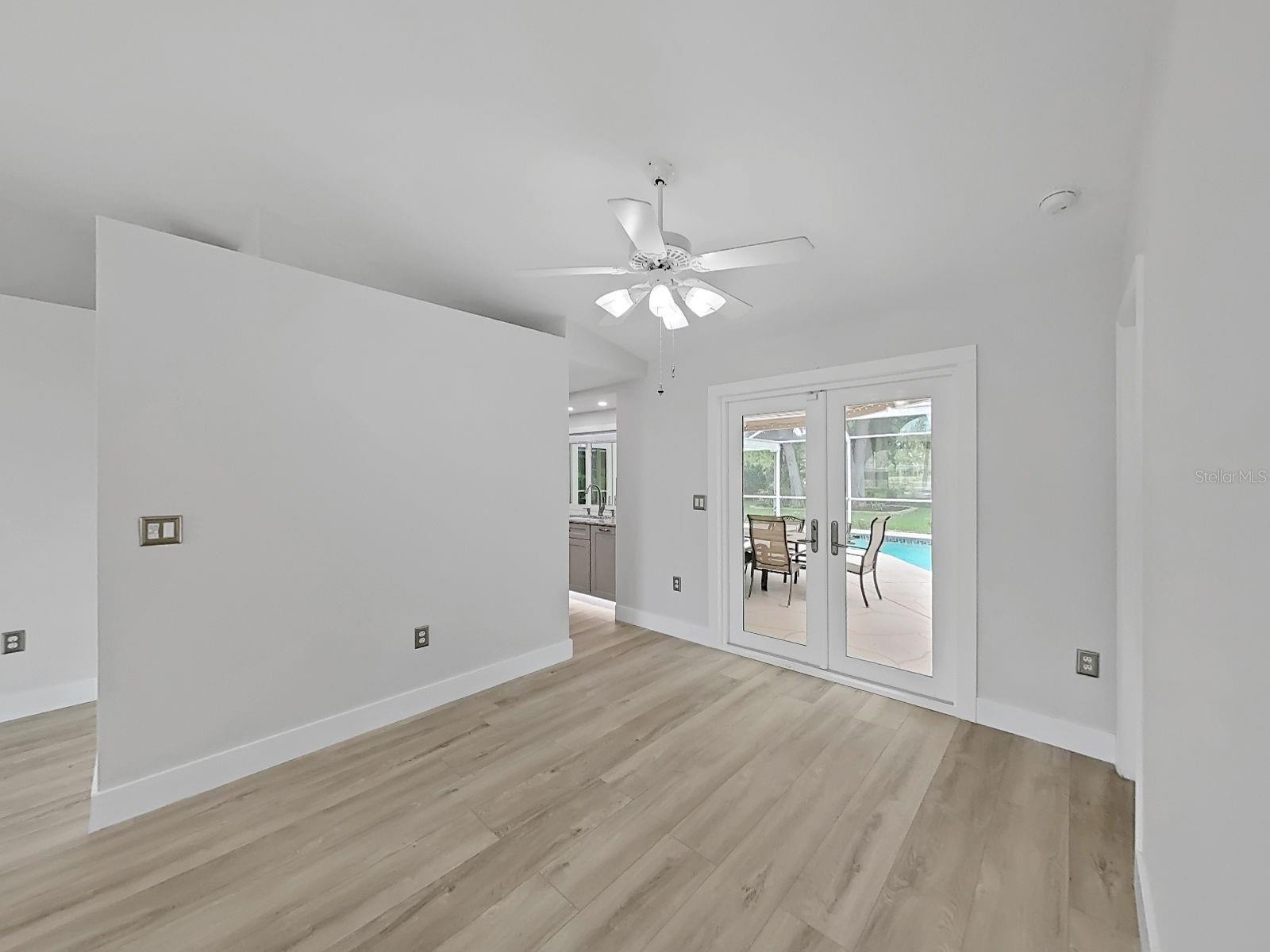 FAIRWAY OAKS - Residential