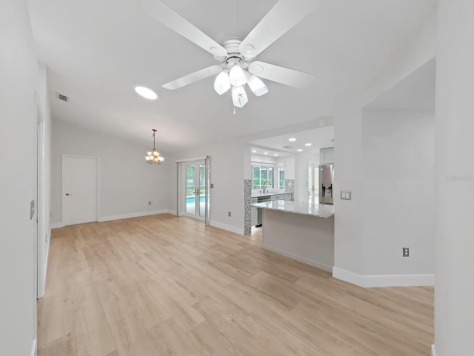 FAIRWAY OAKS - Residential