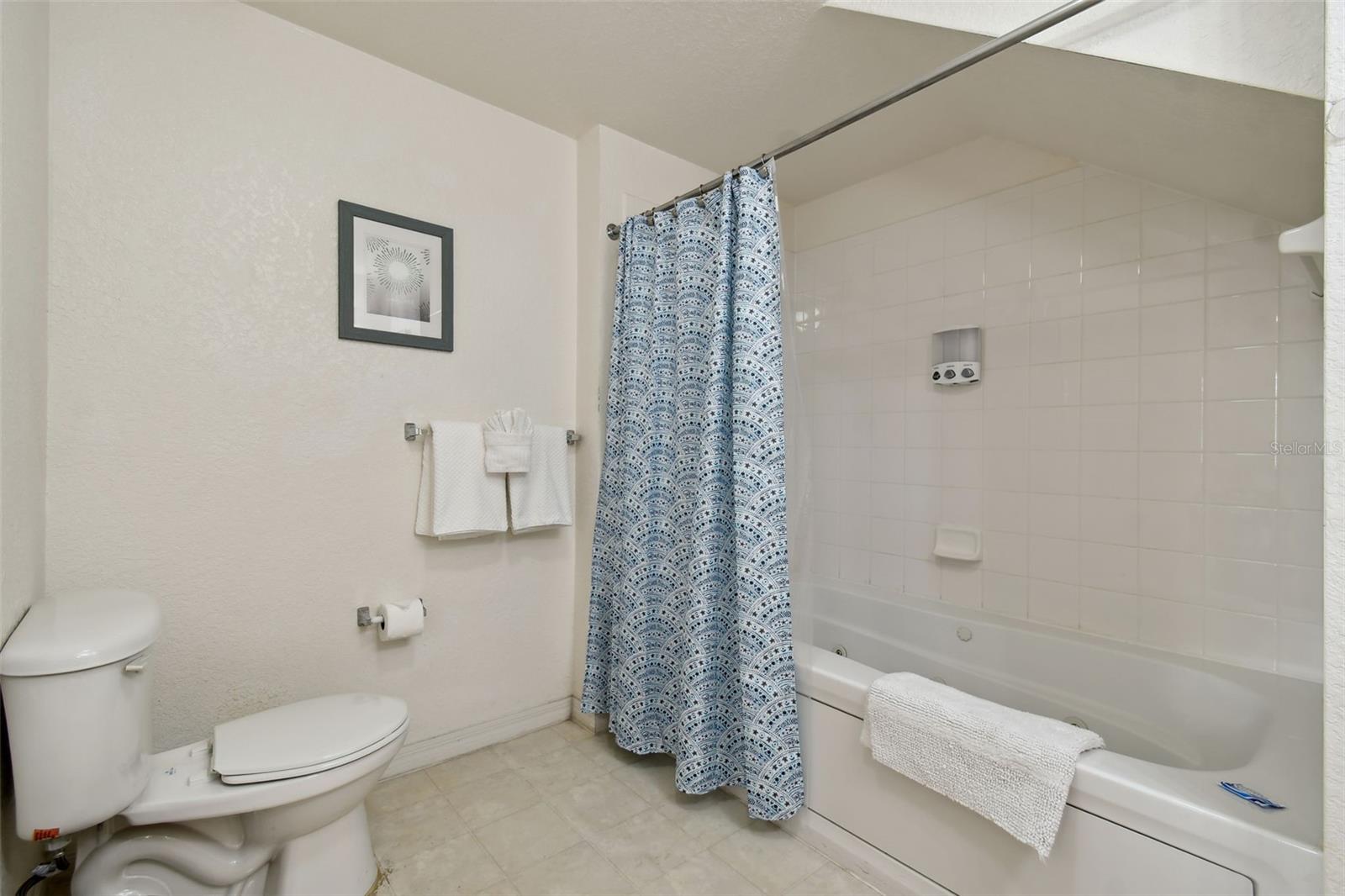 VENETIAN BAY VILLAGE CONDO PH 1 - Residential Lease