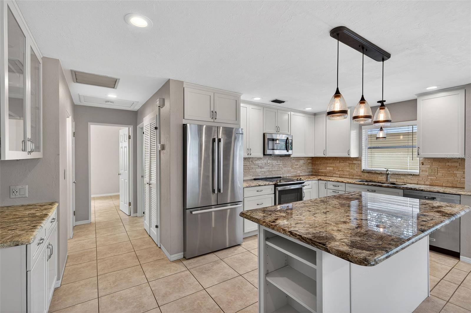 JUNGLE TERRACE SEC A - Residential