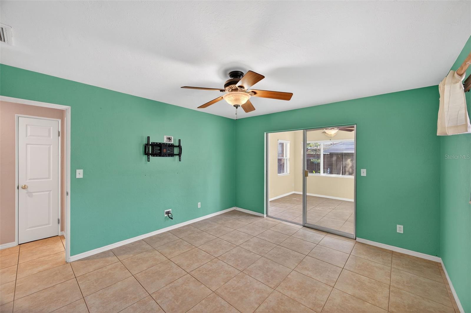 JUNGLE TERRACE SEC A - Residential