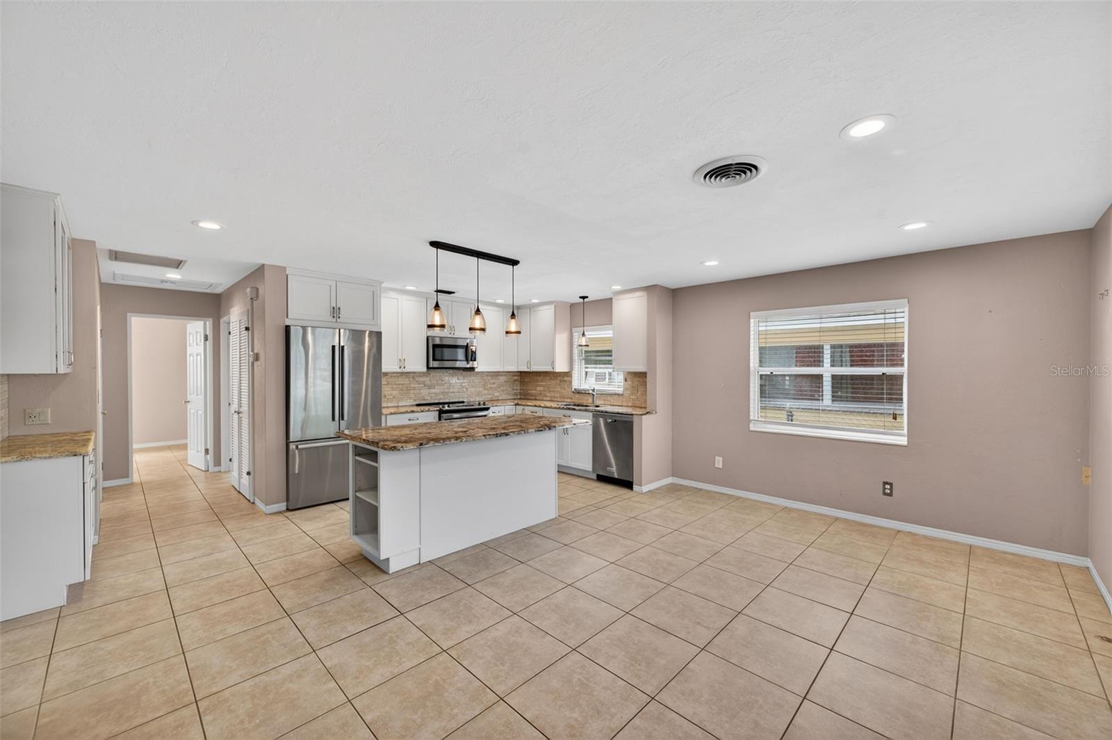 JUNGLE TERRACE SEC A - Residential