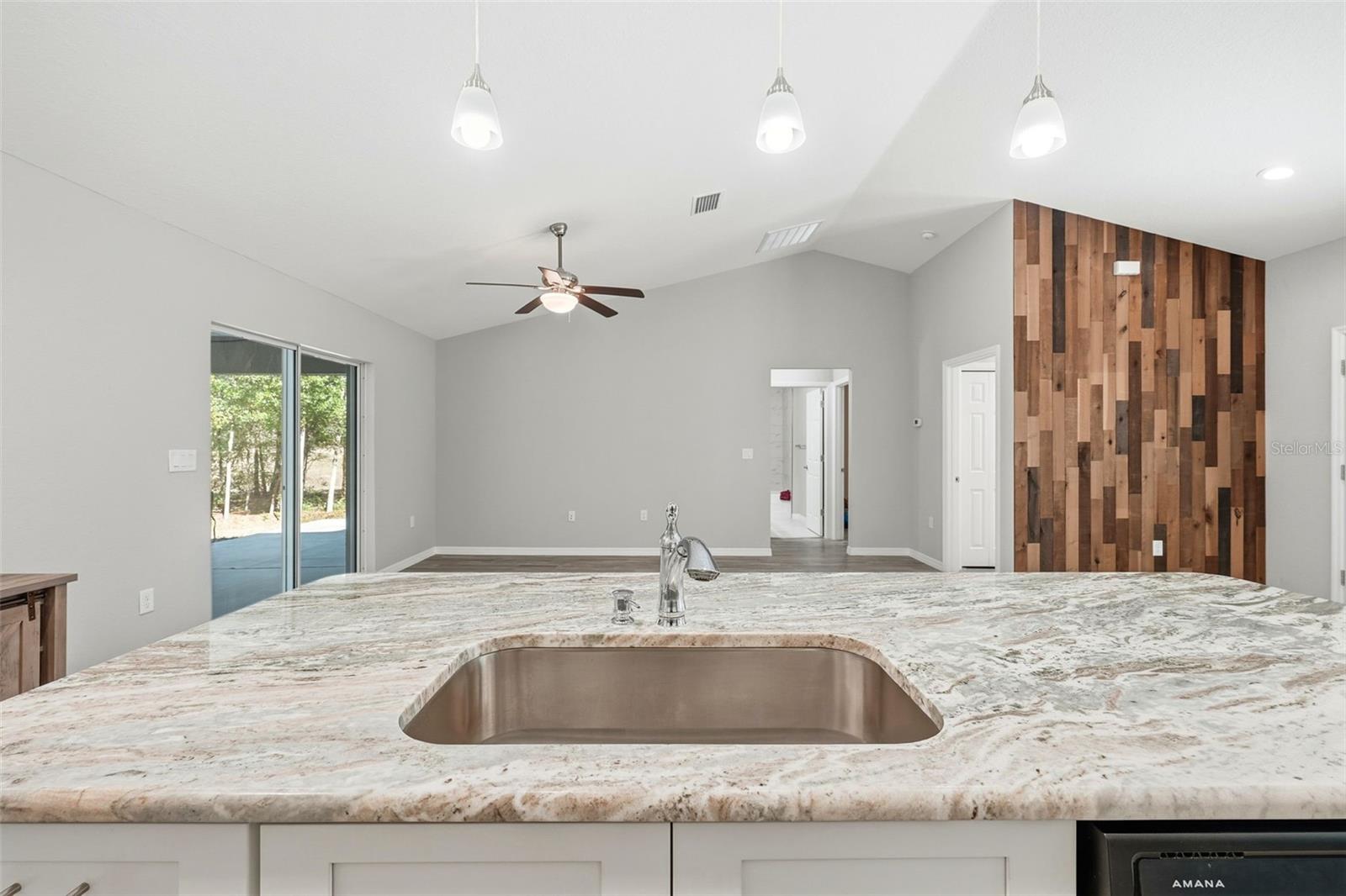 CITRUS SPGS UNIT 03 - Residential