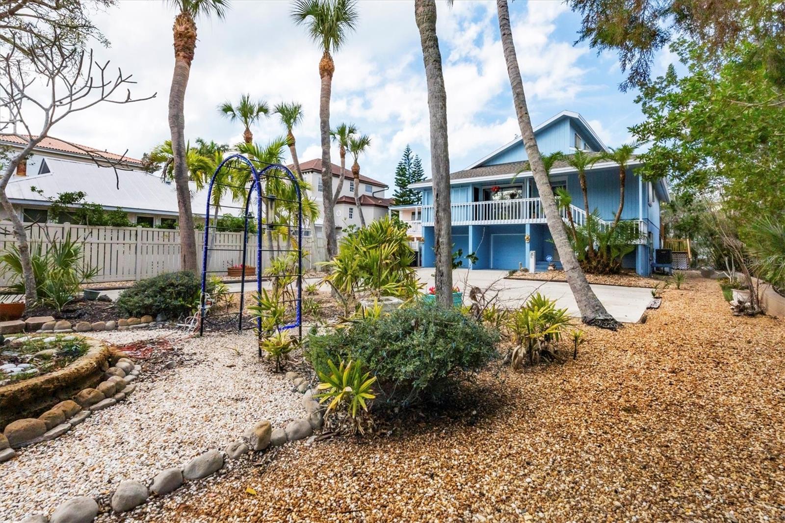 4114 ROBERTS POINT CIRCLE