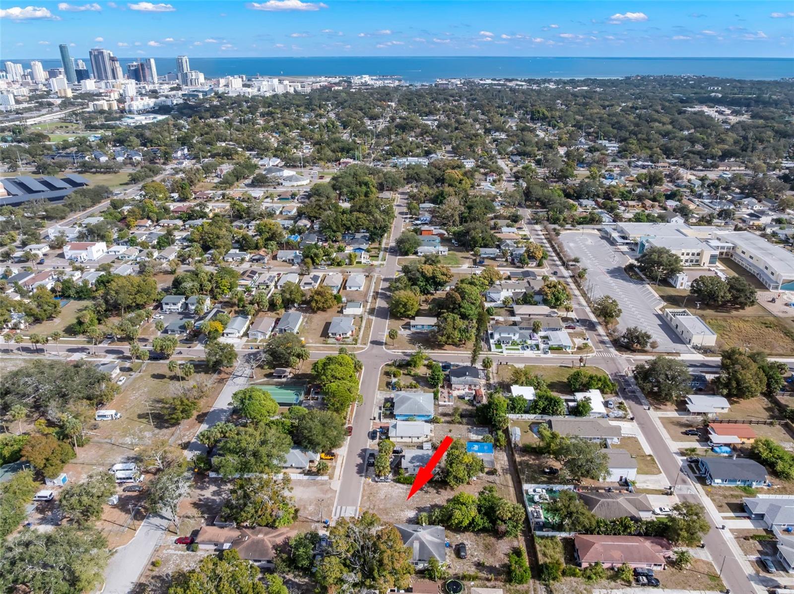 ARTIS SUB DELIA - Land