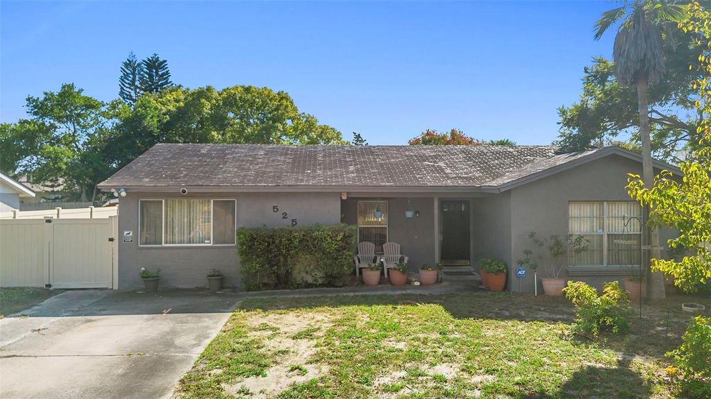 Photo of 525 E Foothill Way, Casselberry, FL 32707 (MLS # O6355355)