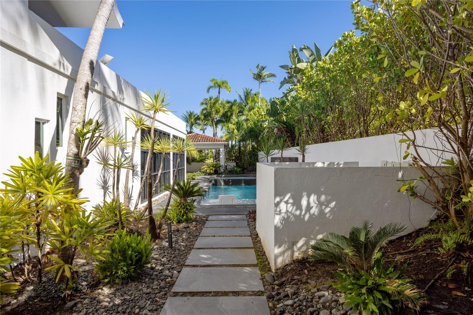 DORADO BEACH EAST - Residential