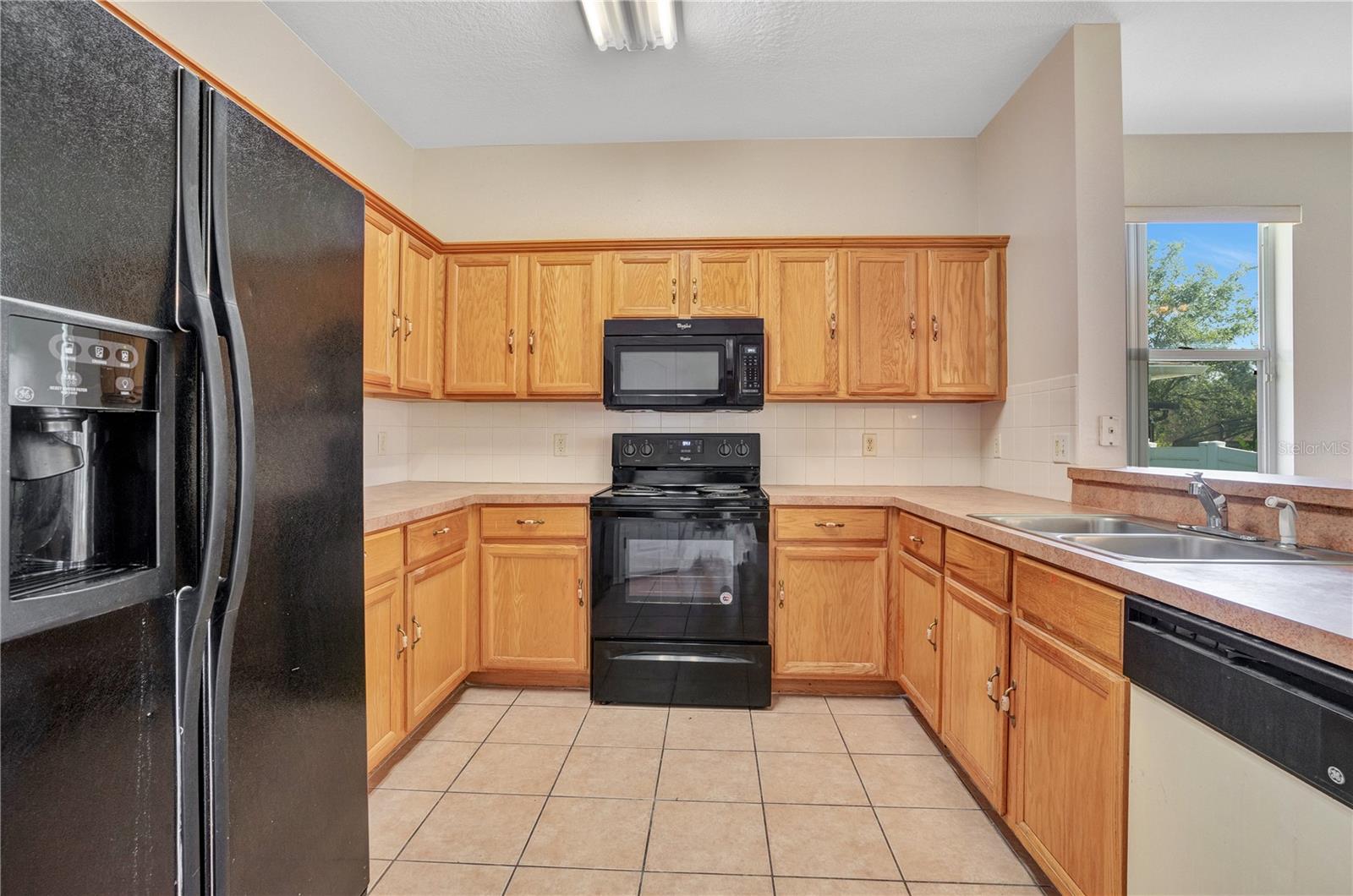 PRAIRIE LAKE VILLAGE PH 02 - Residential Lease
