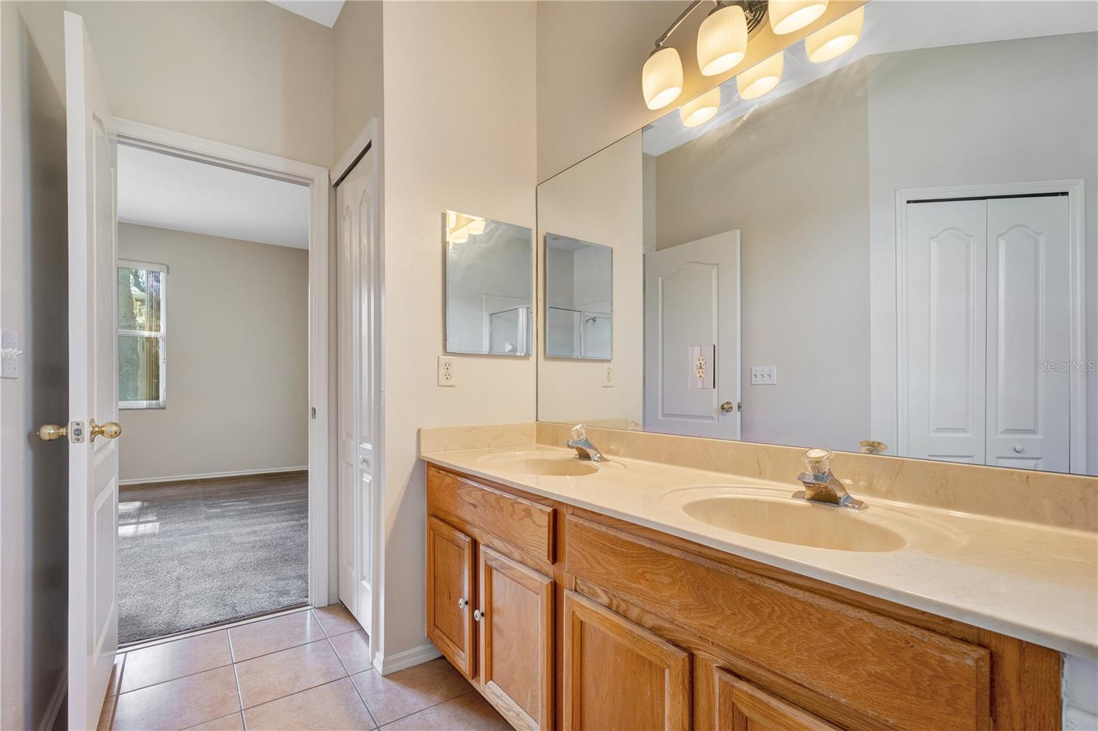 PRAIRIE LAKE VILLAGE PH 02 - Residential Lease