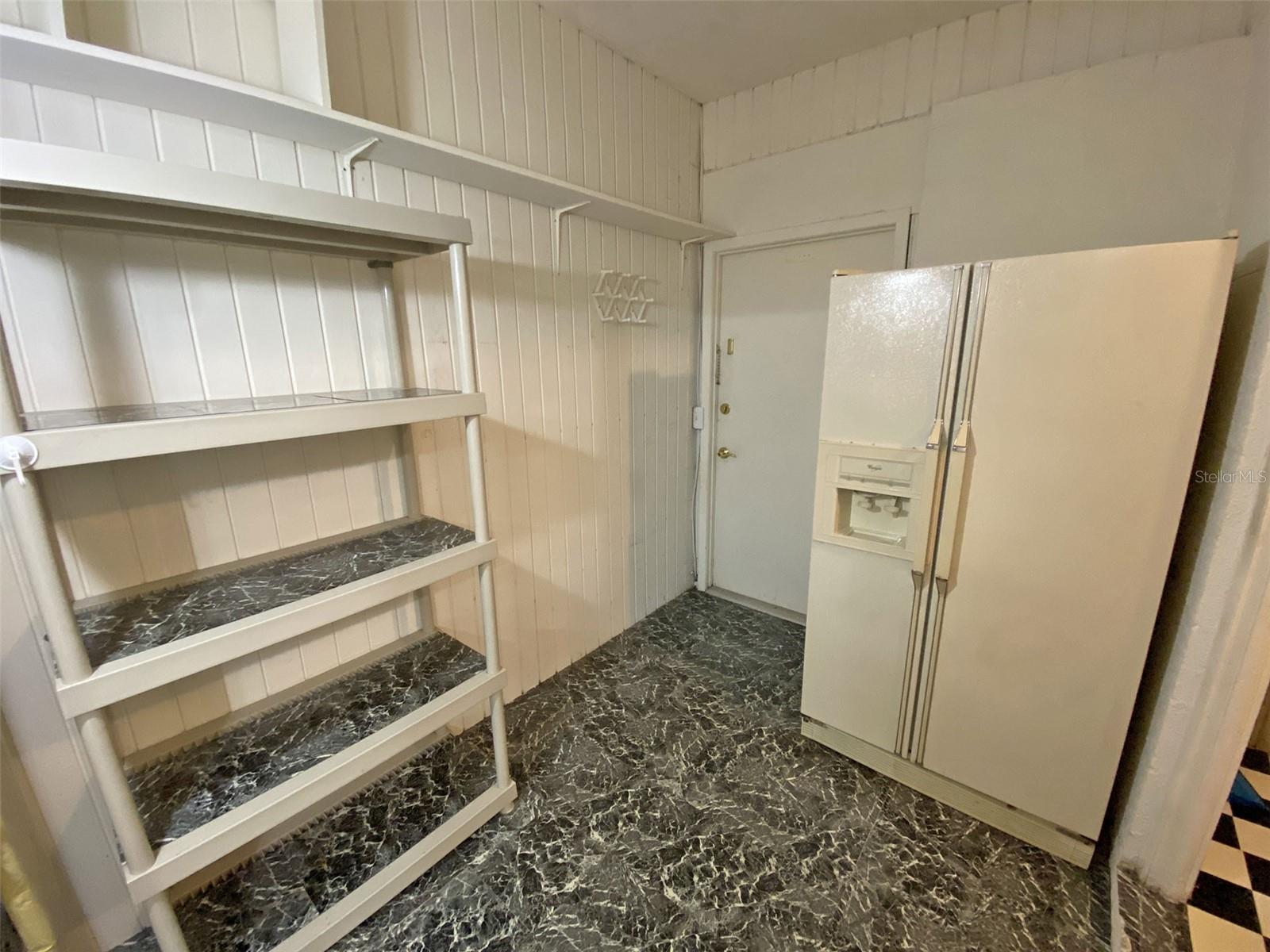 TYRONE - Residential Lease